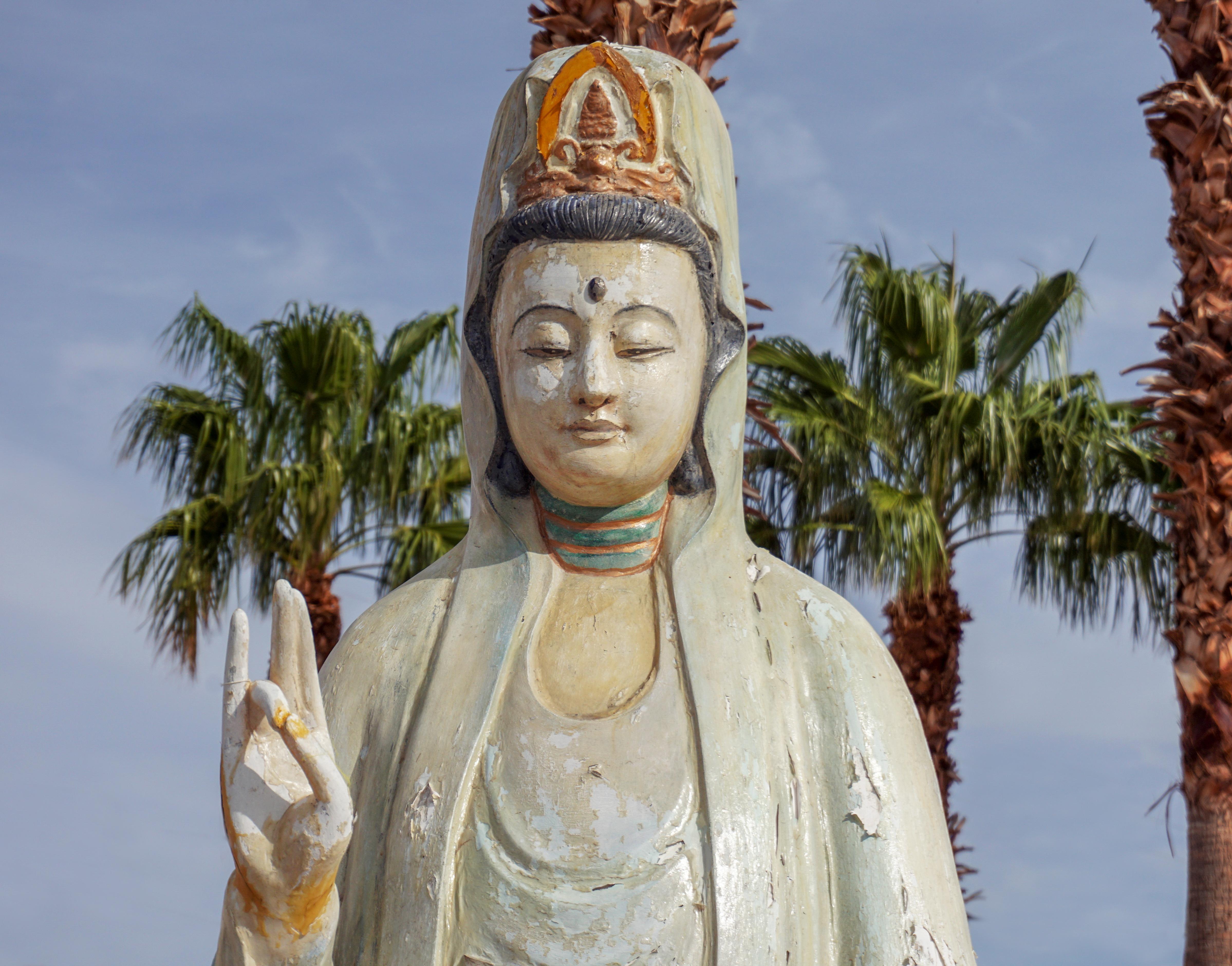 4796x3760 The Statue