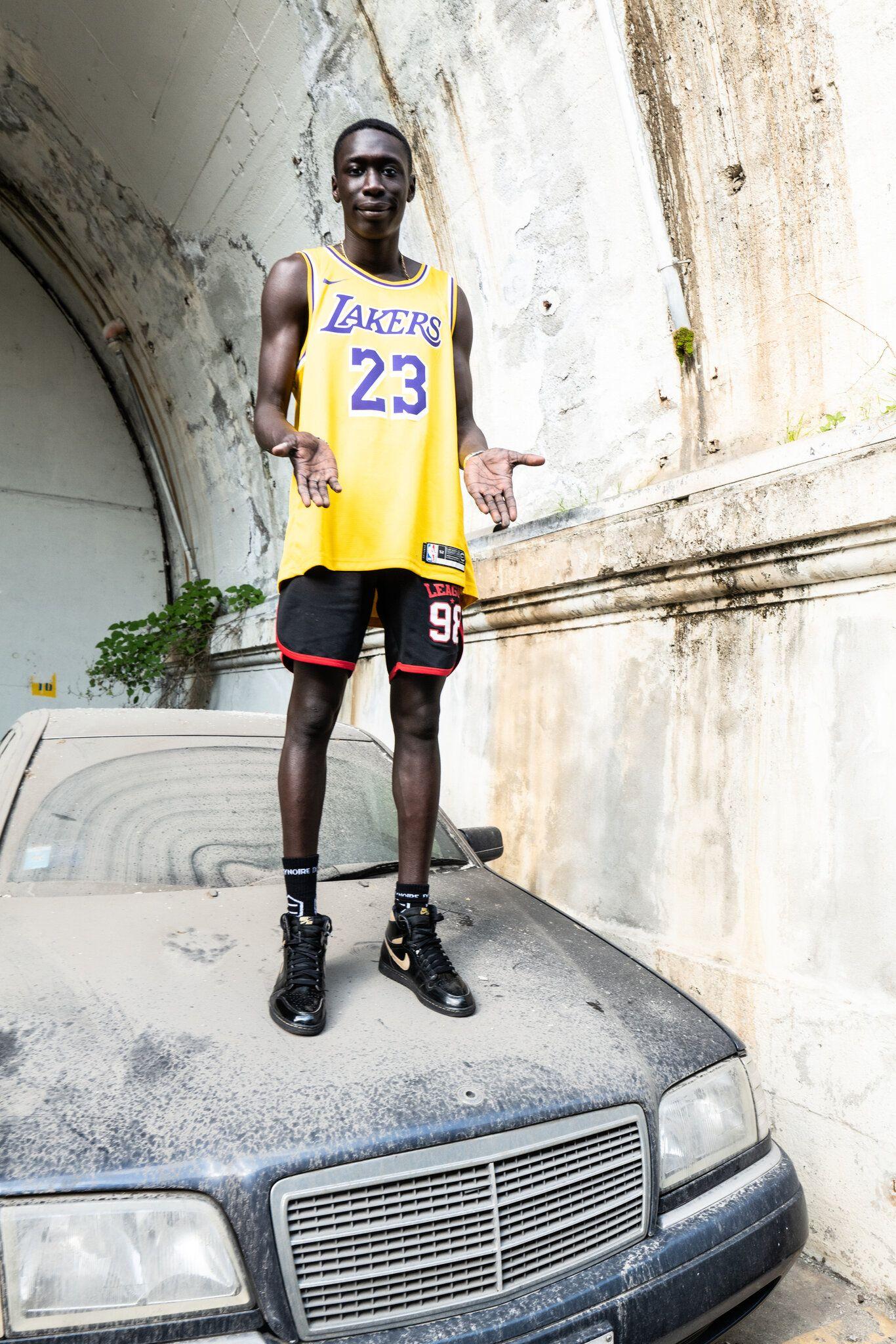 1366x2048 Khaby Lame Wallpaper