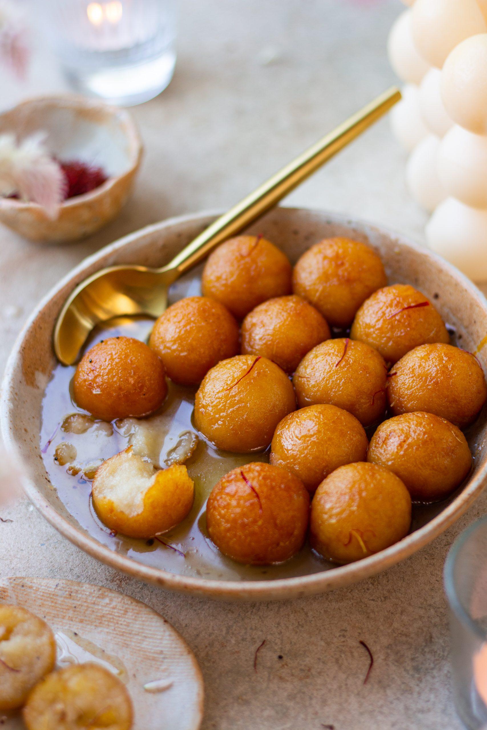 1707x2560 Bread Gulab Jamun with Shivesh