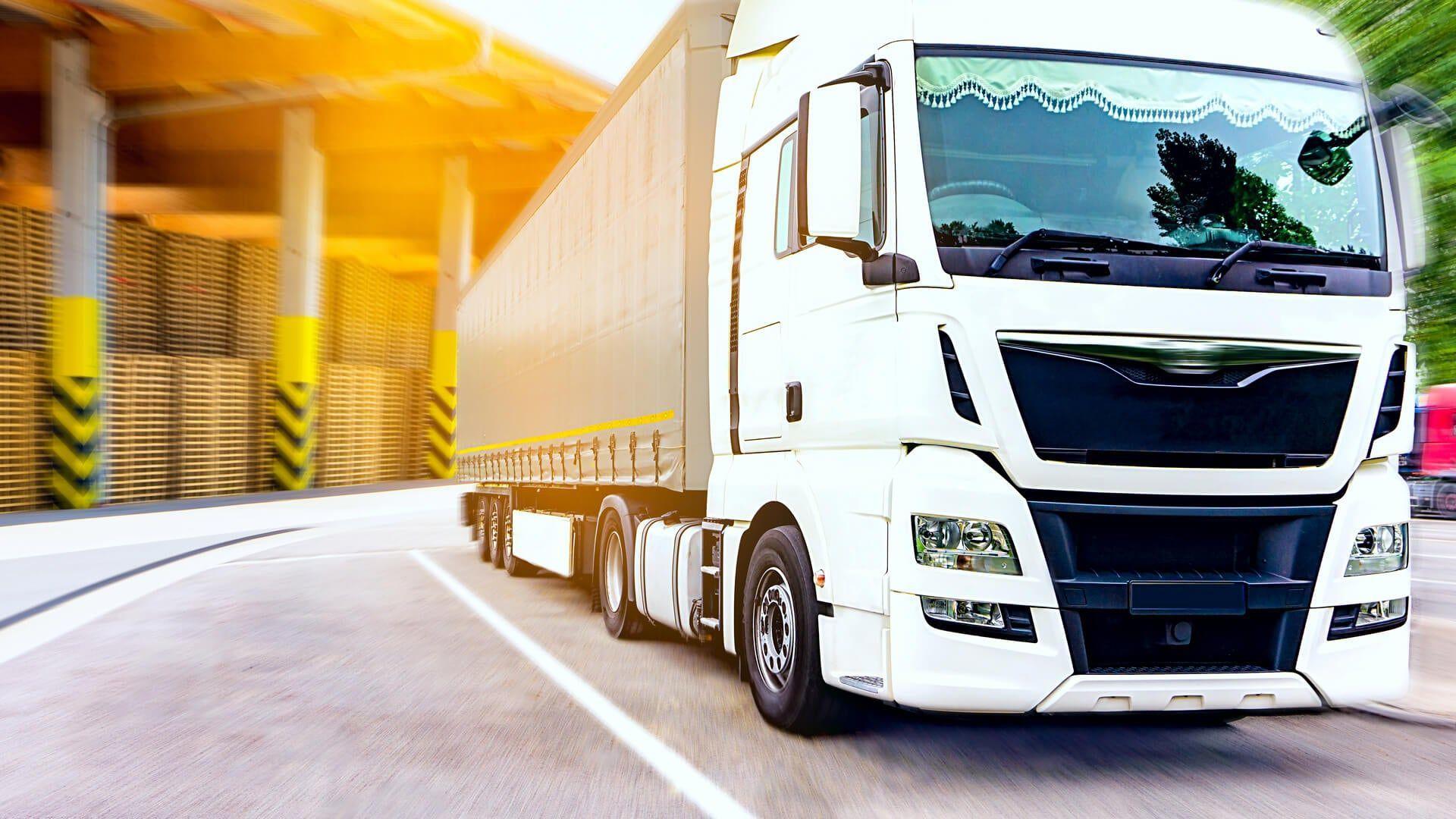 1920x1080 Transport Safely With the Best Commercial Truck Insurance Companies