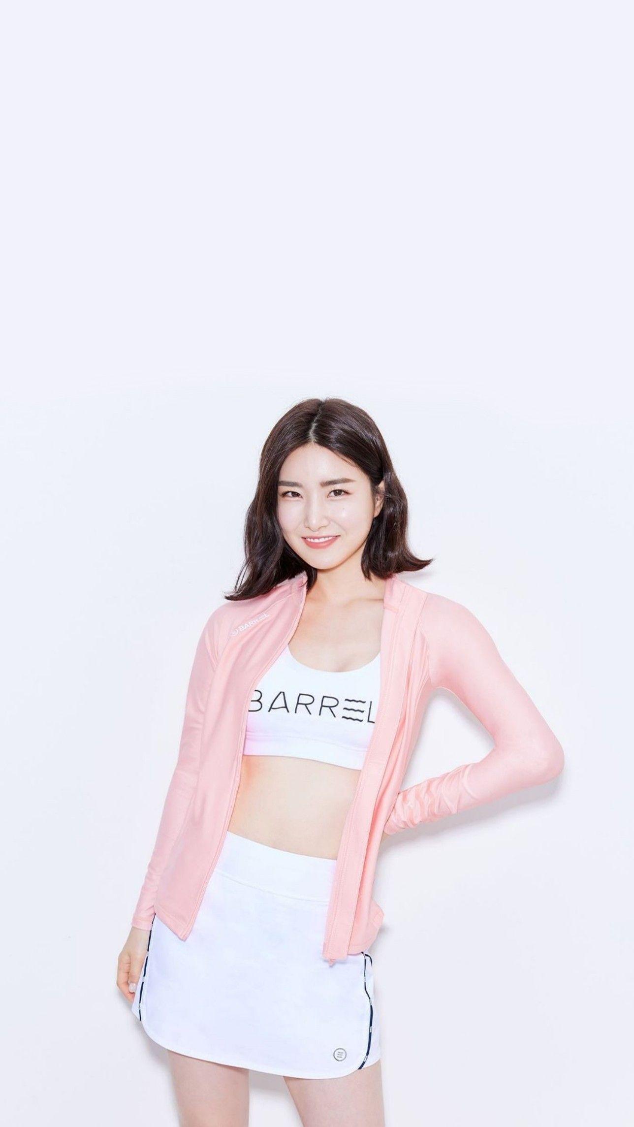 1288x2289 Brave Girls