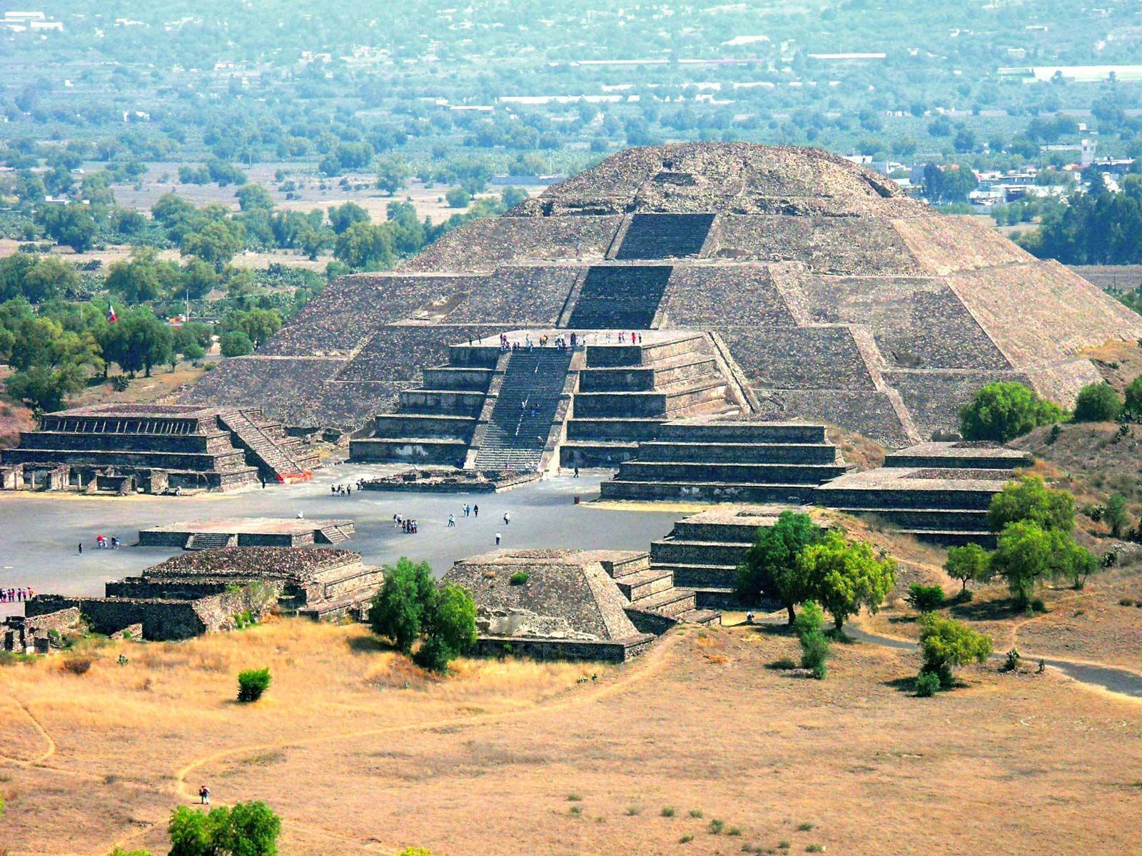 1600x1200 Teotihuacán. Location, Sites, Culture, & History