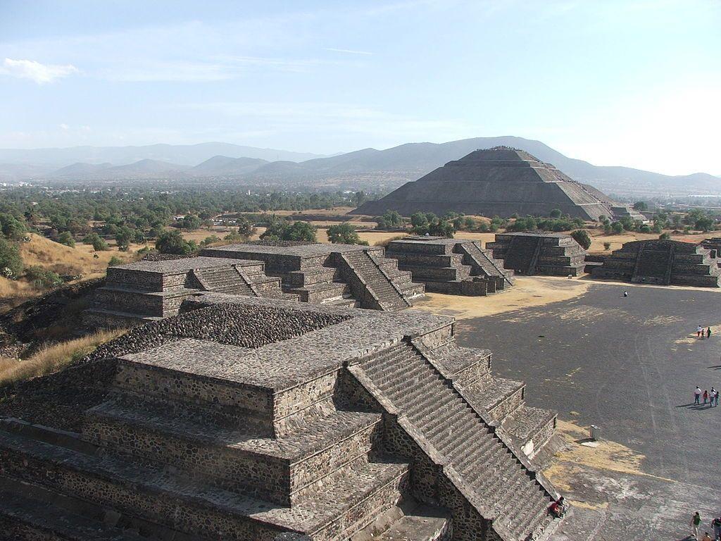 1024x768 Pirámide del Sol, Teotihuacán, Mé