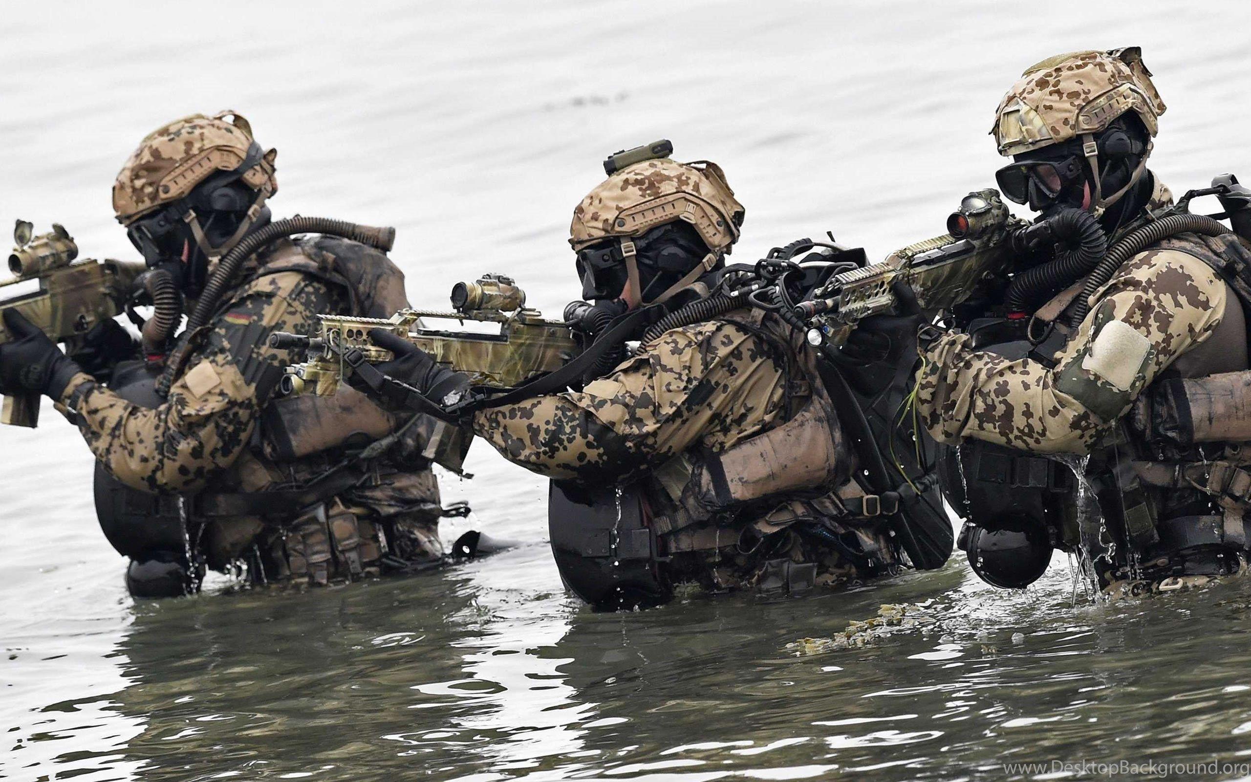 2560x1600 German Military Divers (2196) Military Wallpaper Desktop Background