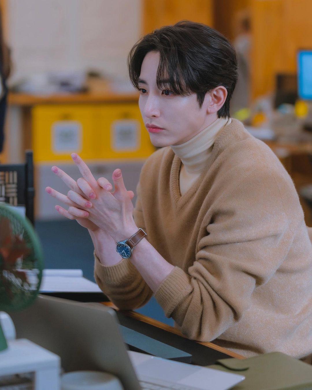 1080x1350 Doom at Your Service' Star Lee Soo Hyuk Celebrates His 33rd Birthday with 2 Million Followers on Instagram