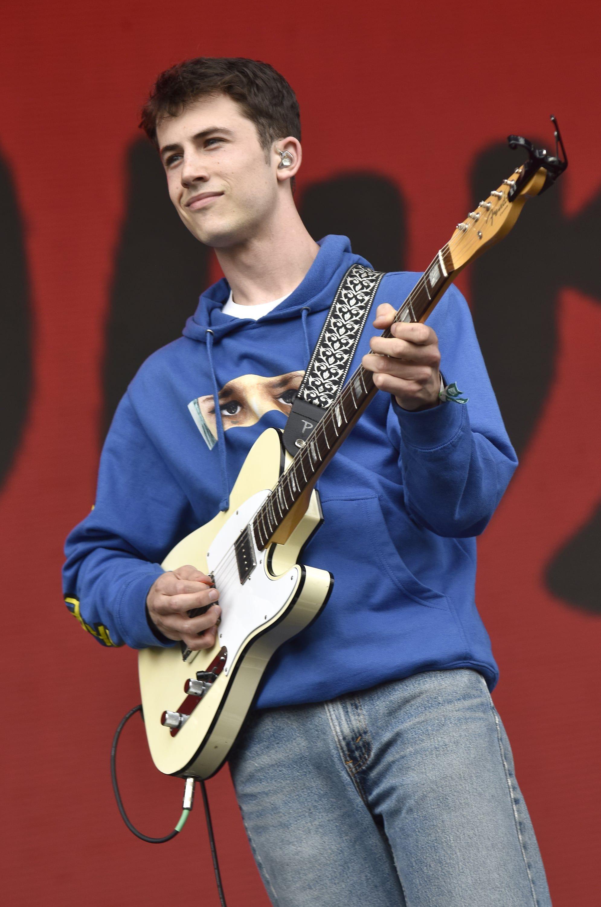 1990x3000 Celebrity & Entertainment Cute Picture of Dylan Minnette That You Won't Be Able to Resist. Celebrity Photo 11
