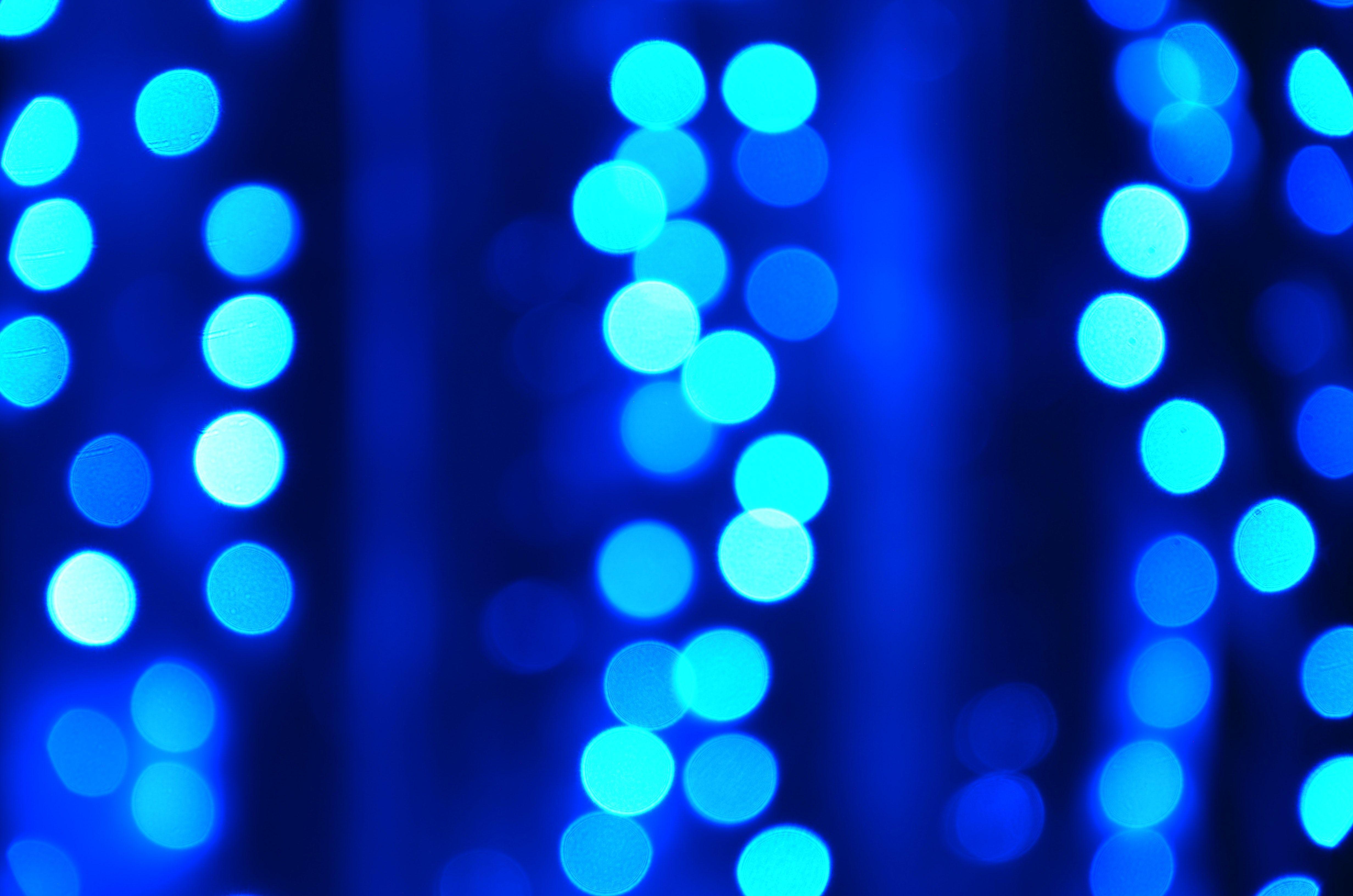 4928x3264 Blue Bokeh Light Blurred Background · Free
