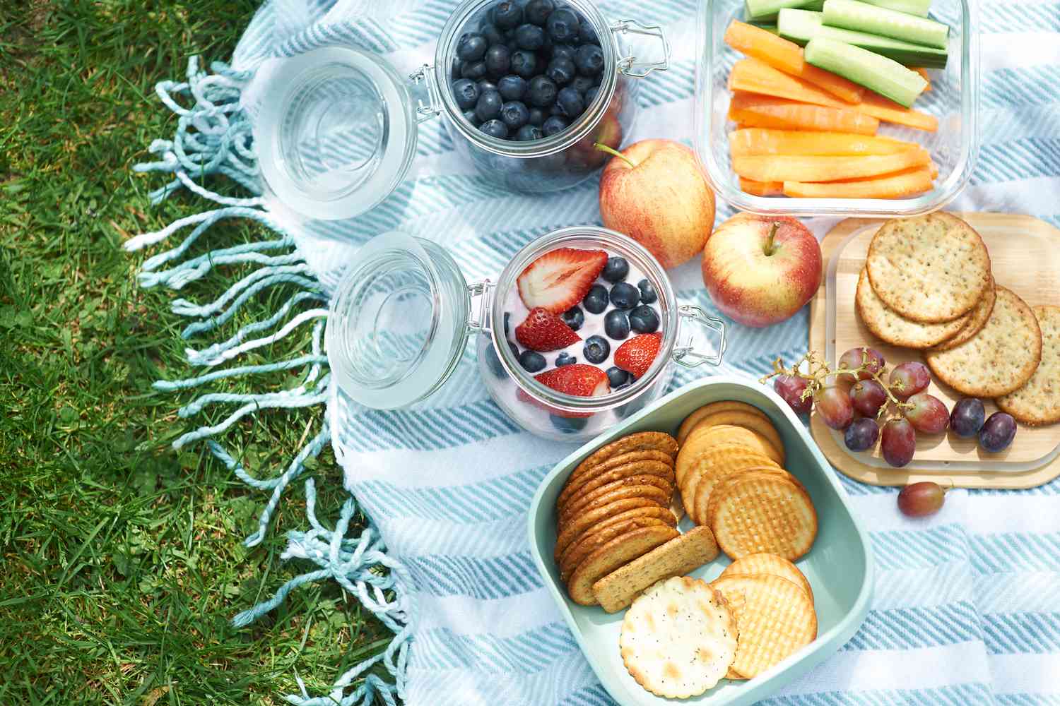 1500x1000 Picnic Checklist: Must Haves For An Outdoor Feast