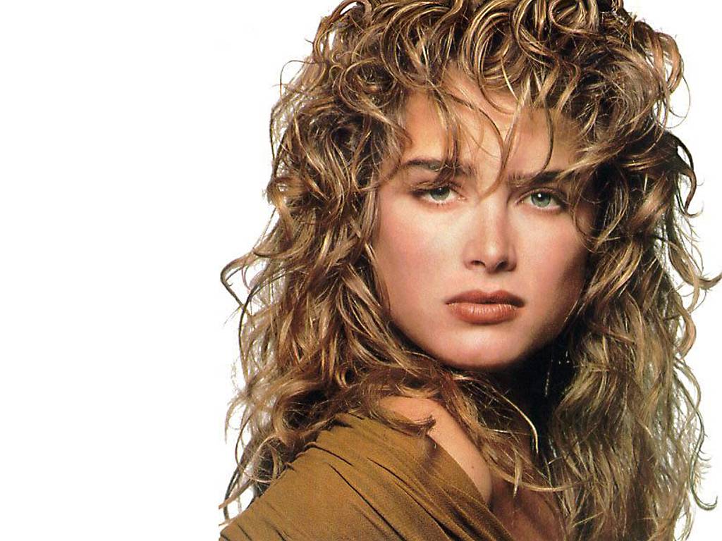 1024x768 Desktop Wallpaper Brooke Shields Celebrities