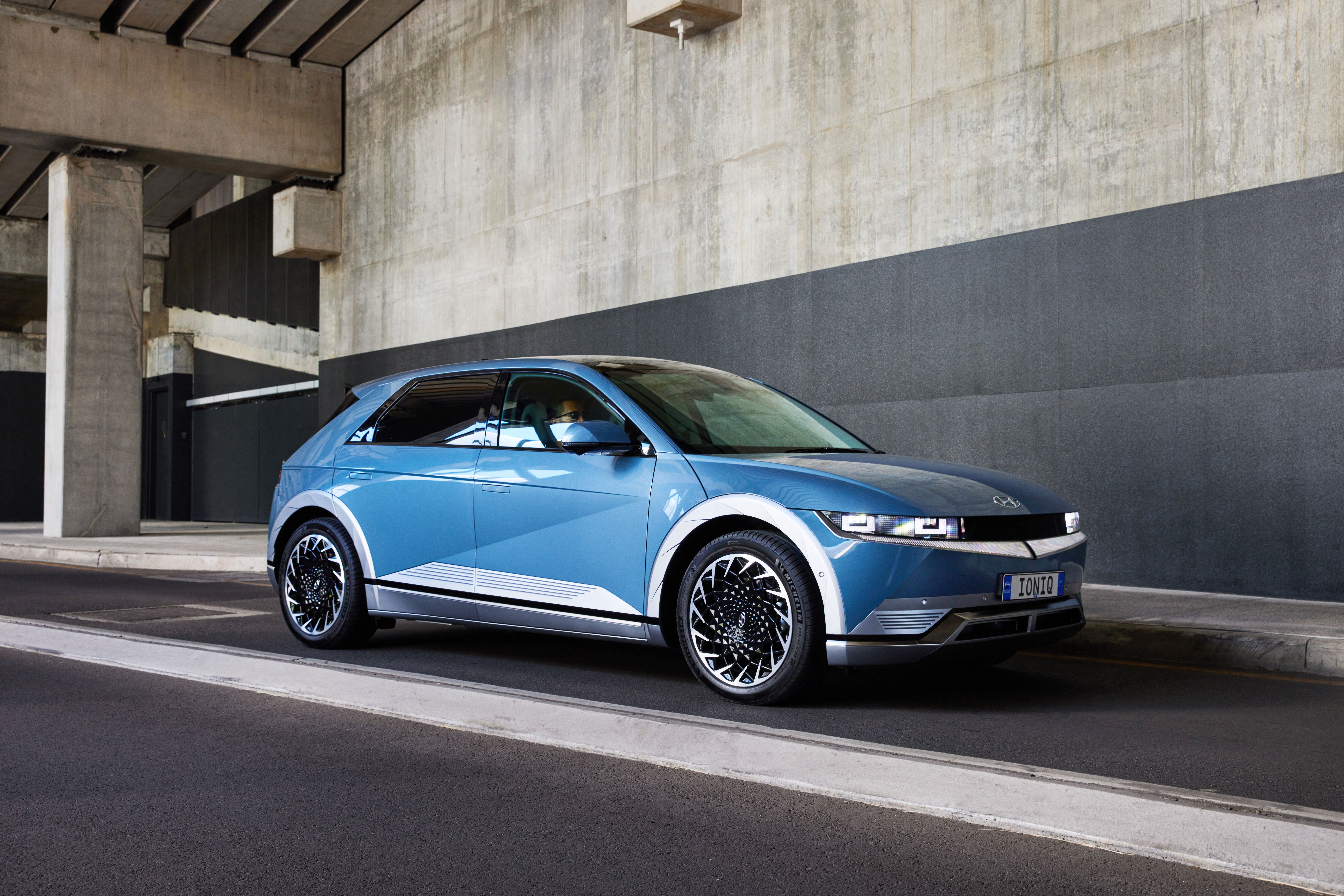 7645x5099 Hyundai IONIQ 5 Wallpaper