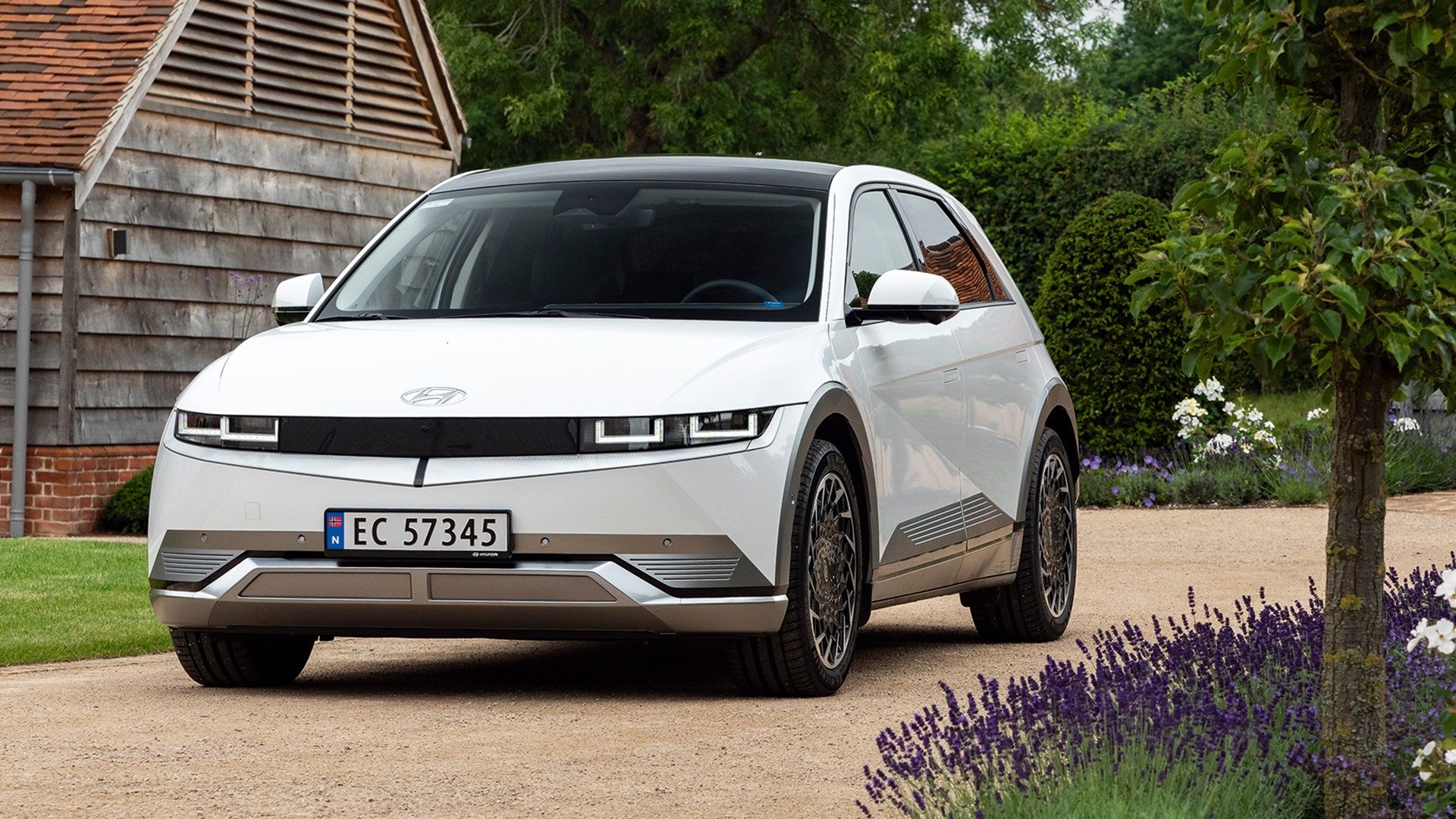 1920x1080 Move aside, Tesla. the Hyundai Ioniq 5 is this year's hottest hatch
