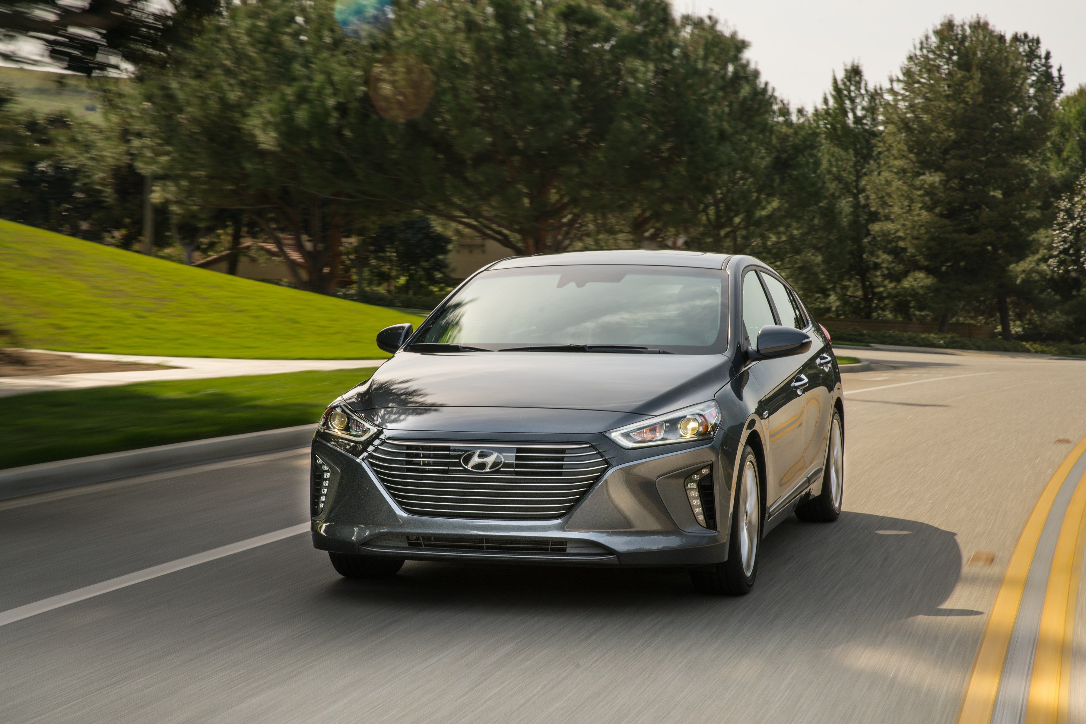 3600x2401 Hyundai Ioniq: Hybrid, Plug In Hybrid, Electric Car Uses HS Steel, Aluminum, 475 Ft. Adhesives. Repairer Driven News