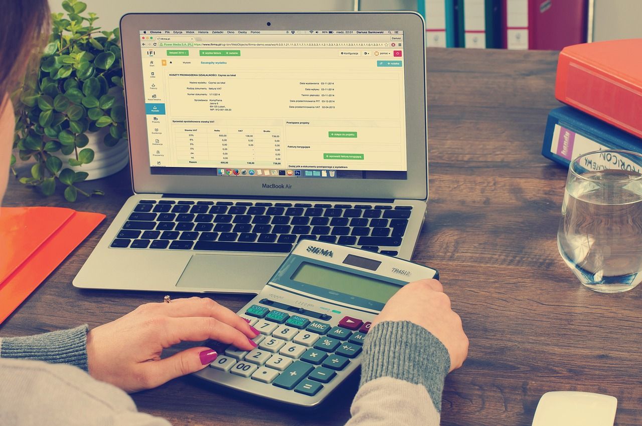 1280x850 Free Bookkeeping & Accounting Image
