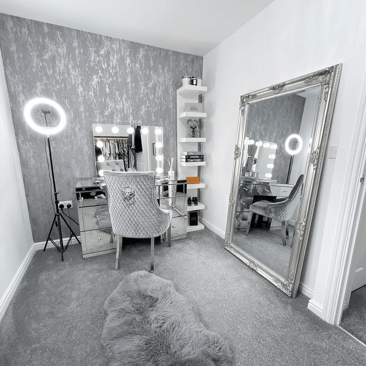 1200x1200 Dressing Table Inspiration: 10 Stylish Makeup Vanity Ideas