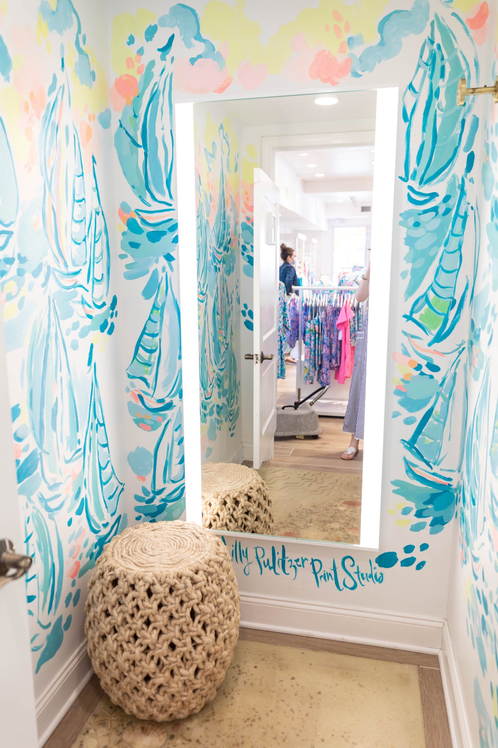 1707x2560 The Prettiest Lilly Pulitzer Dressing Rooms