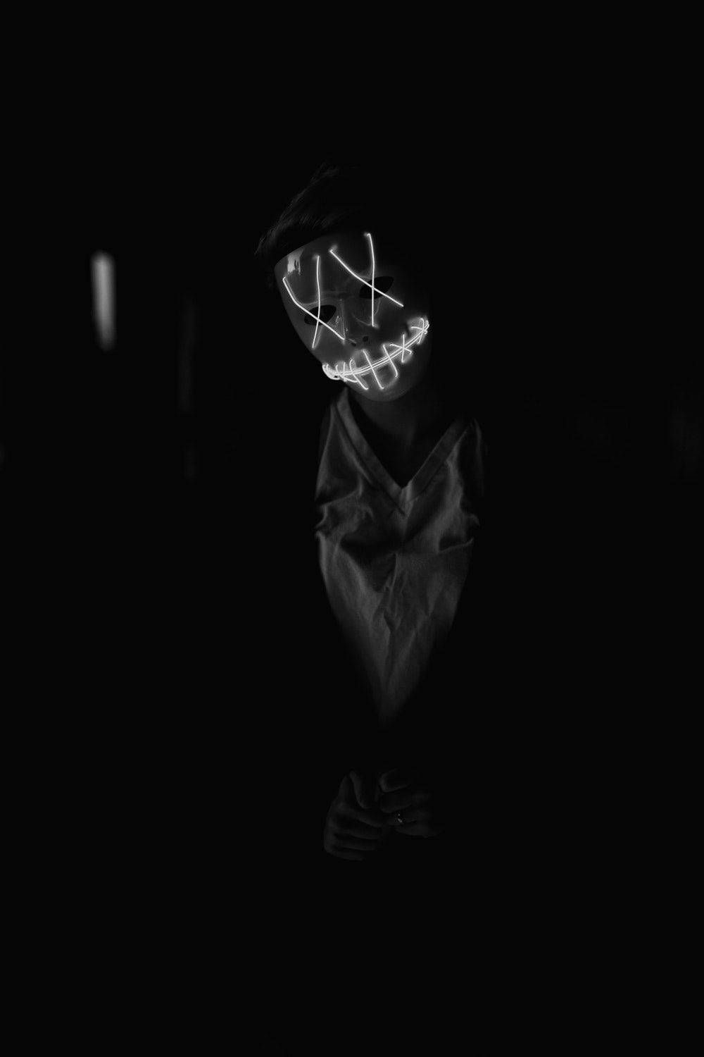 1000x1500 Download Black Aesthetic iPhone Masked Man Wallpaper