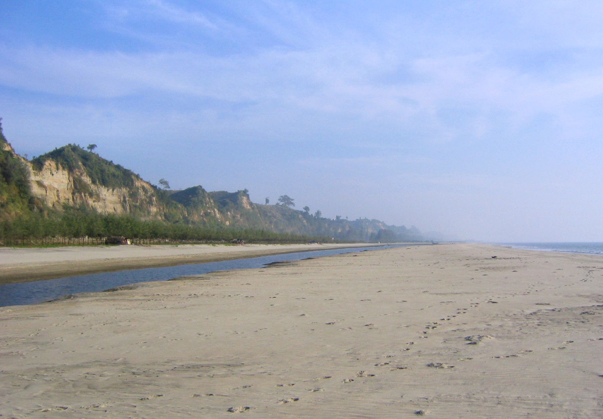 2000x1388 Cox's Bazar empty