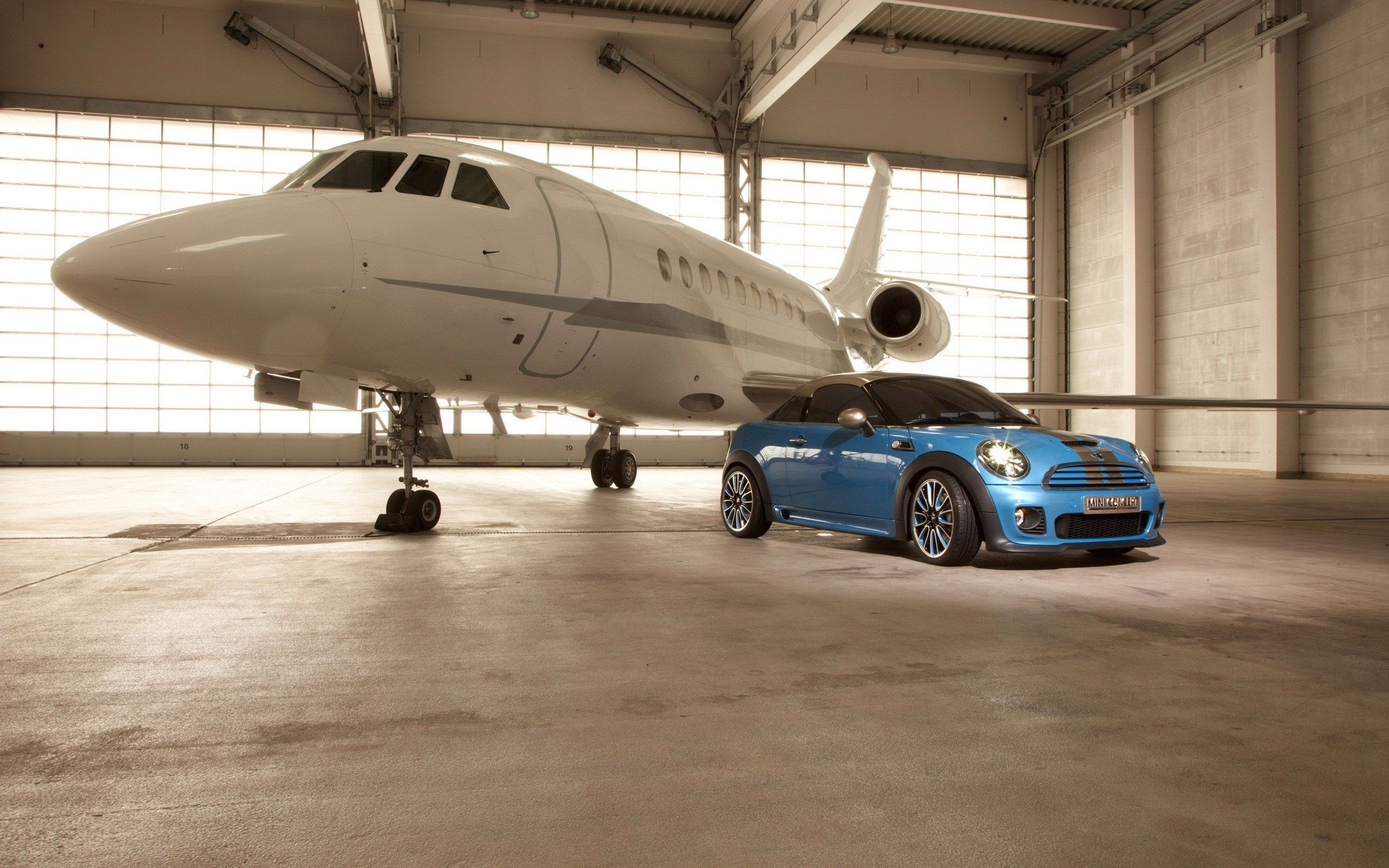 2560x1600 Cool Hangar Wallpaper