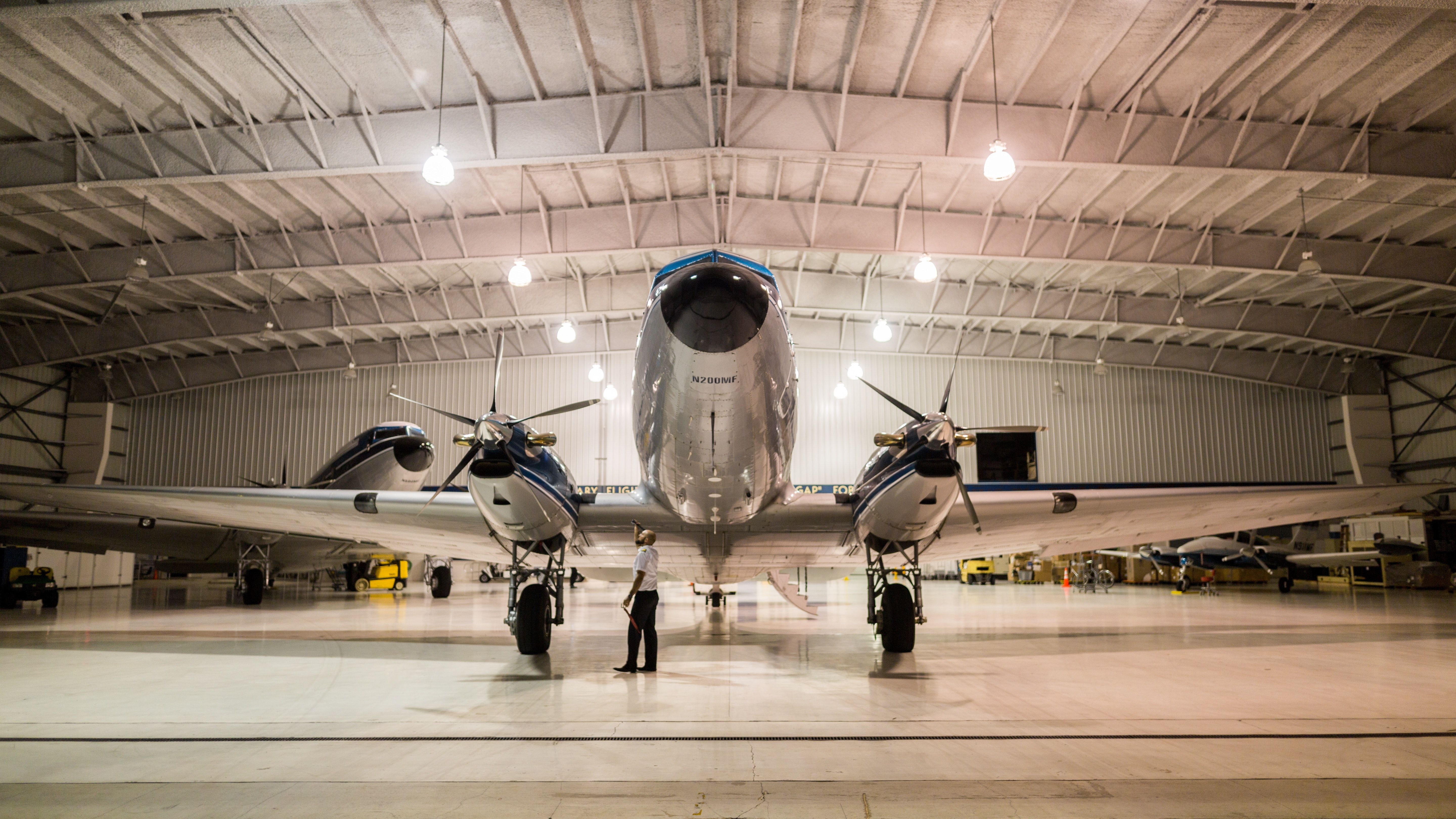 5760x3240 Hangar Photo, Download The BEST Free Hangar & HD Image