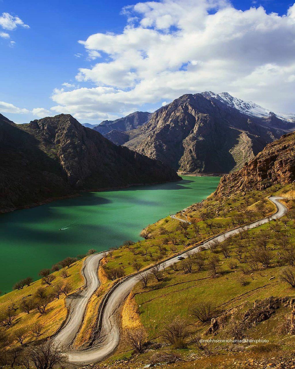 1024x1280 Seyravan river in Kermanshah, Iran Zagros mountains. วิทยาศาสตร์และธรรมชาติ