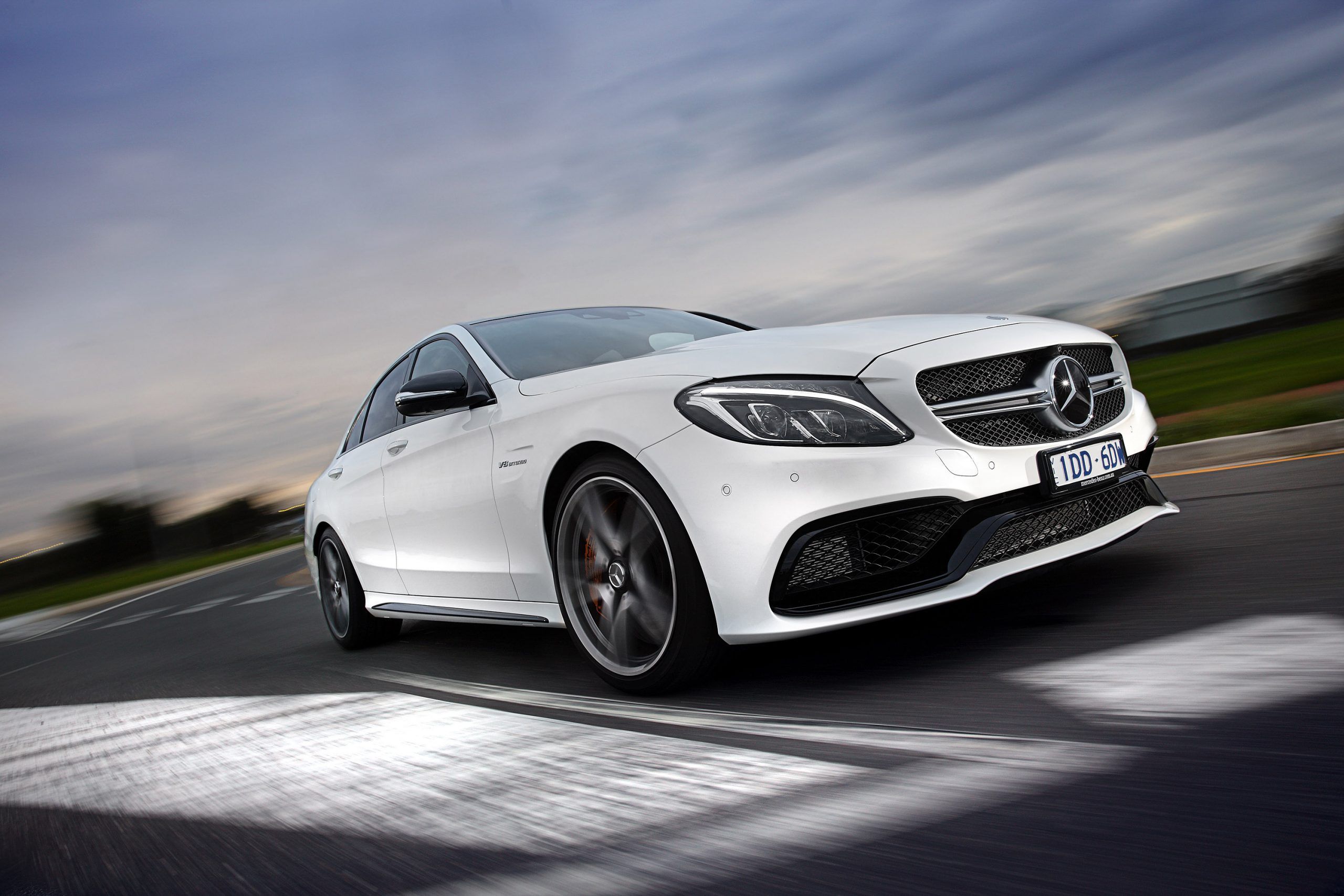 2560x1707 Mercedes Benz C63 AMG Wallpaper