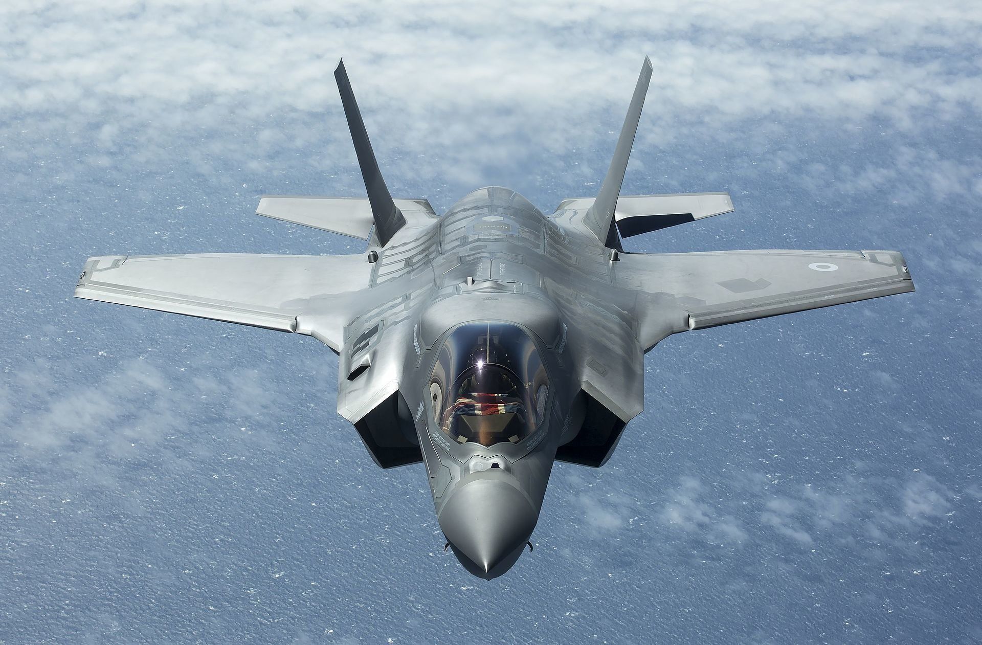 1920x1261 Lockheed Martin F 35 Lightning II Jet Fighter Wallpaper