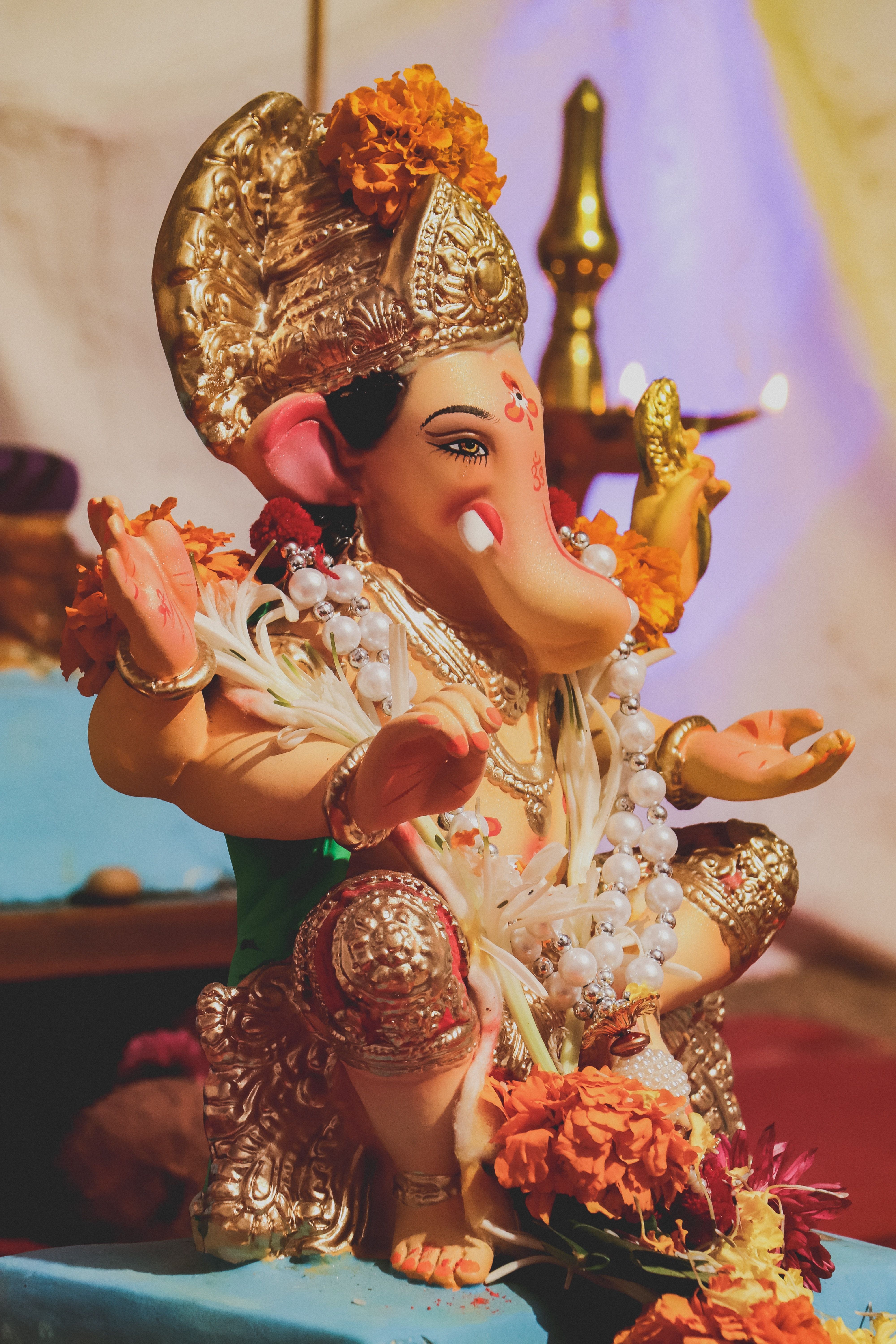4000x6000 Lord Ganesha Figurine · Free