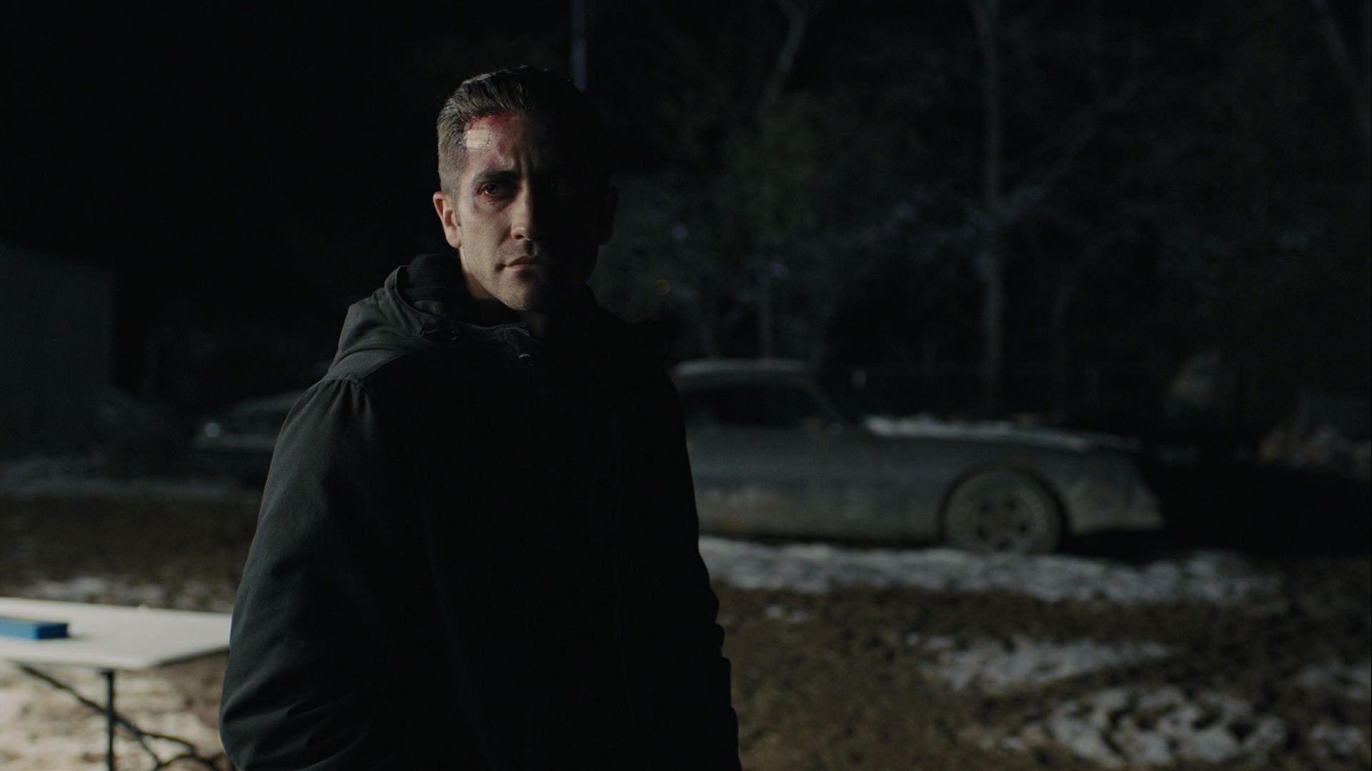 1920x1080 Jake Gyllenhaal as Detective Loki in Prisoners (2013). Jake gyllenhaal, Prison, American actors
