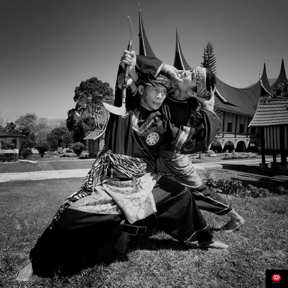 960x960 Deni Dahniel Dahniel added 5 new photo to the. Pencak silat, Seni bela diri, Bela diri