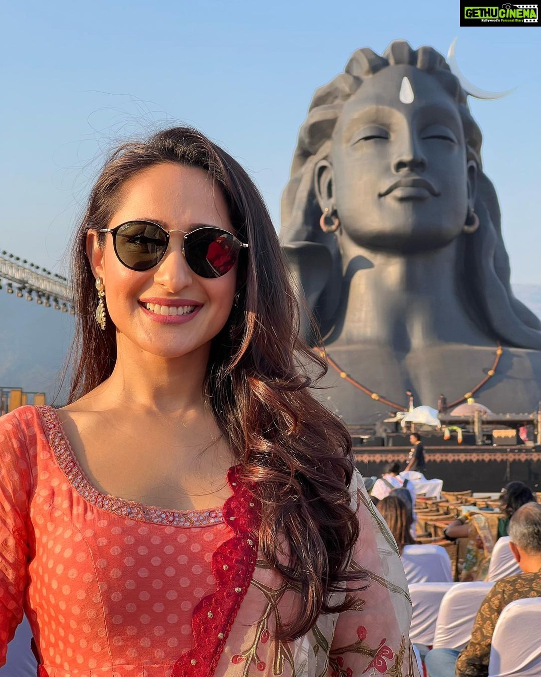 1080x1350 Actress Pragya Jaiswal Wiki, Biography, Age, Gallery, Wallpaper & more