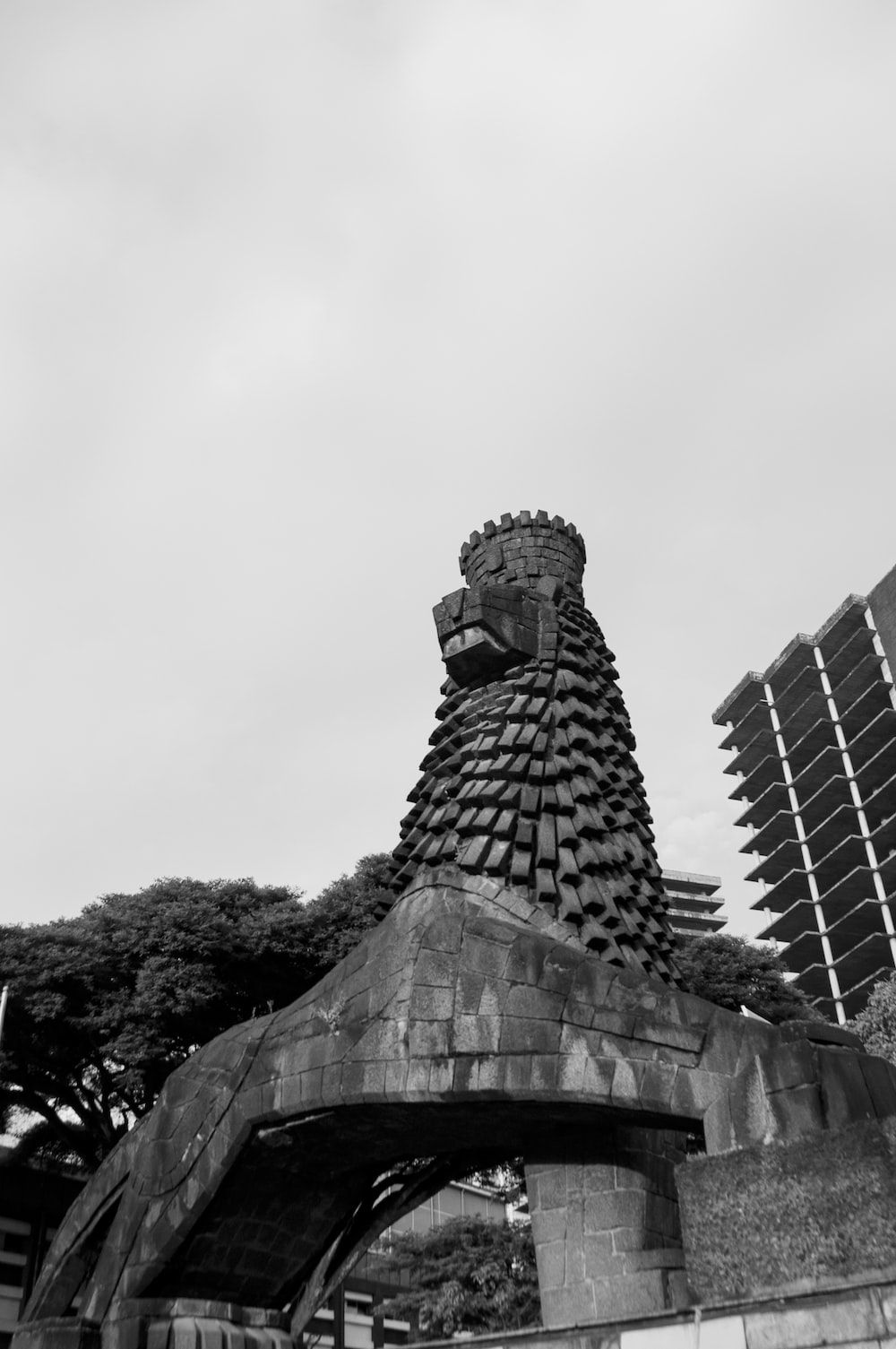 1000x1505 Grayscale photo of concrete building photo