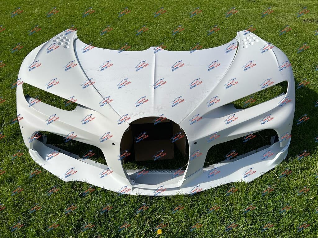 1024x768 Bugatti Chiron Super Sport front end, OEM