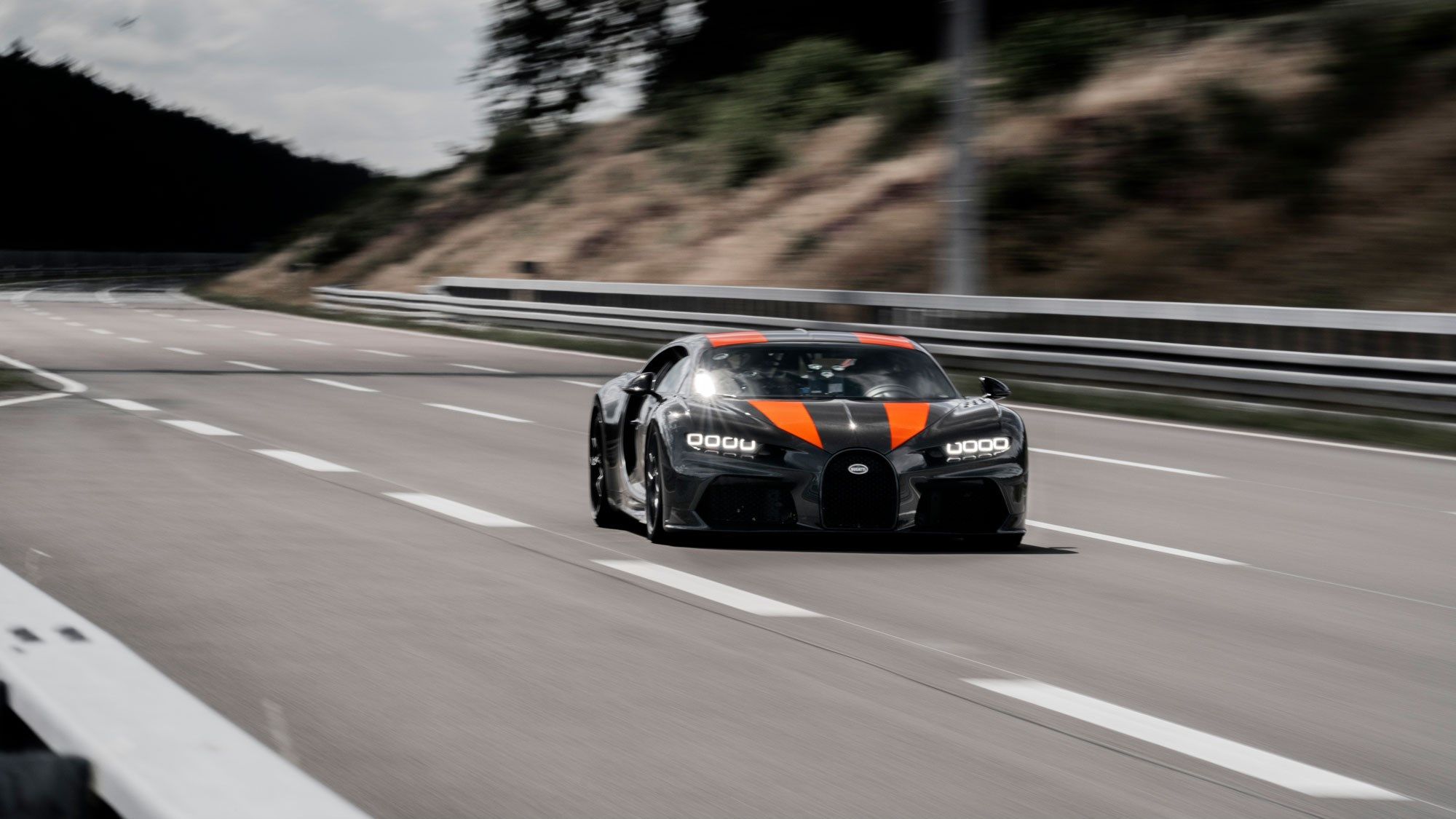 2000x1125 Has Bugatti just teased a harder, sportier Chiron?