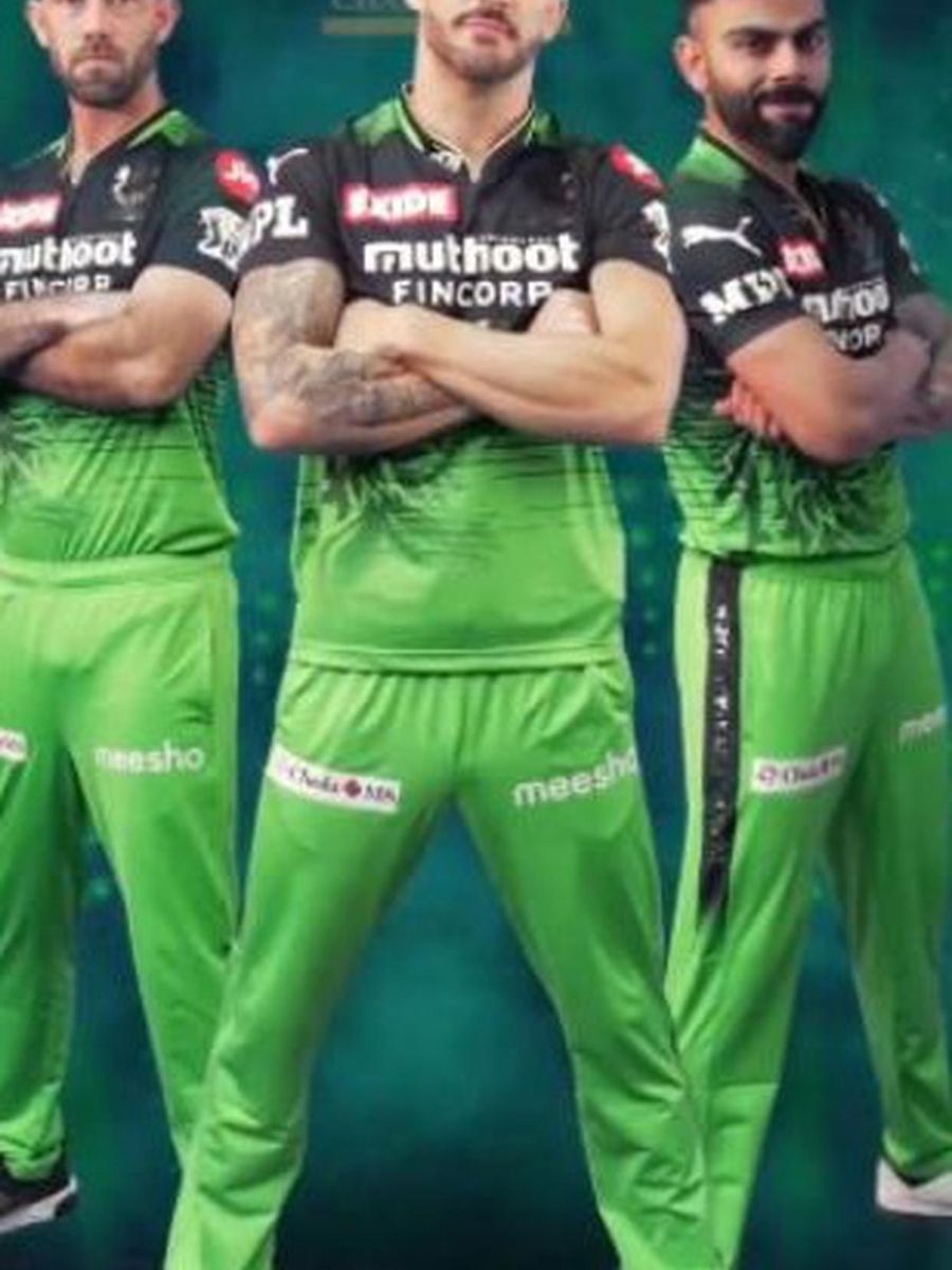 900x1200 Virat Kohli, Faf du Plessis unveil RCB's new 'Green' kits; See pics