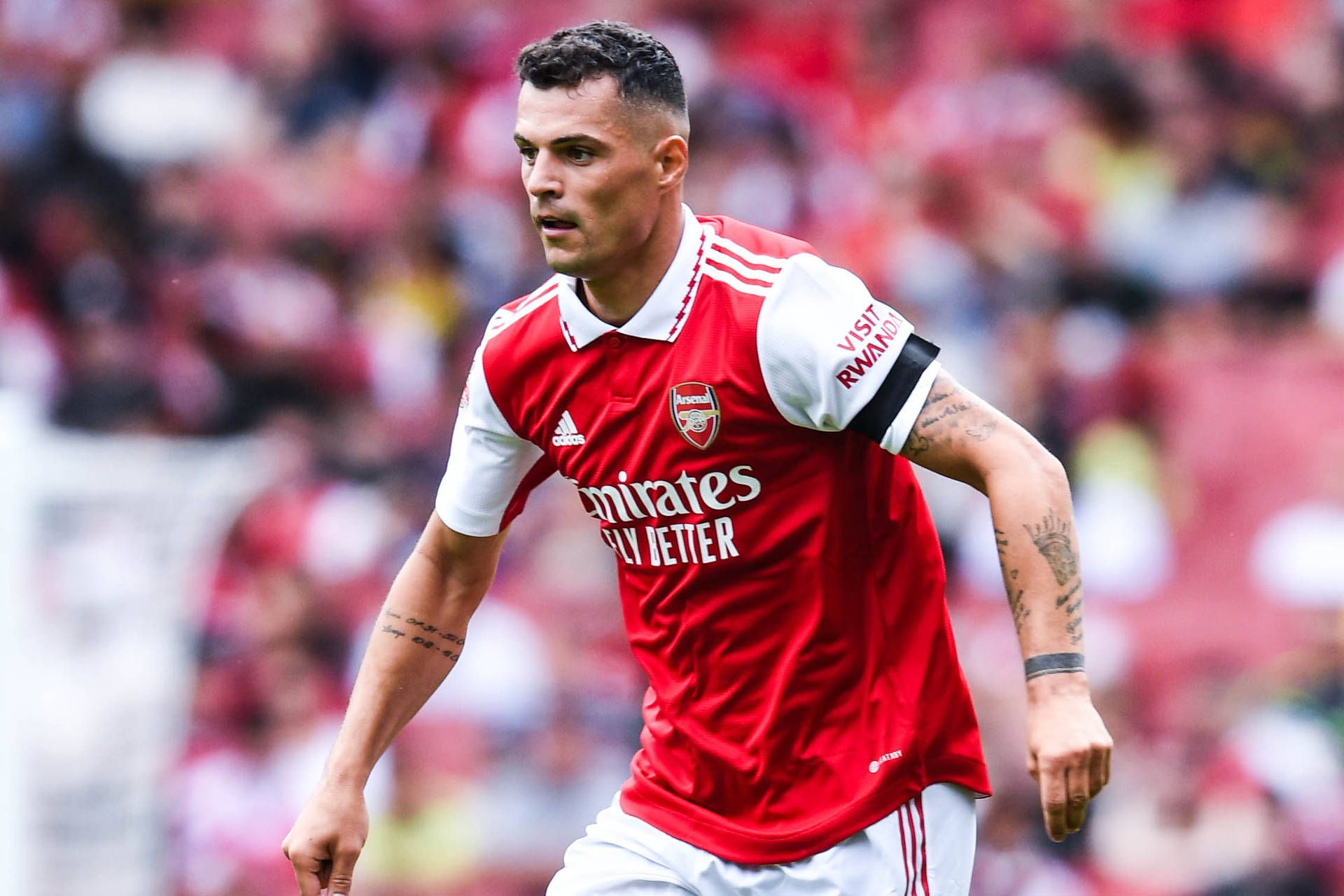 1920x1280 Download Granit Xhaka Running Wallpaper