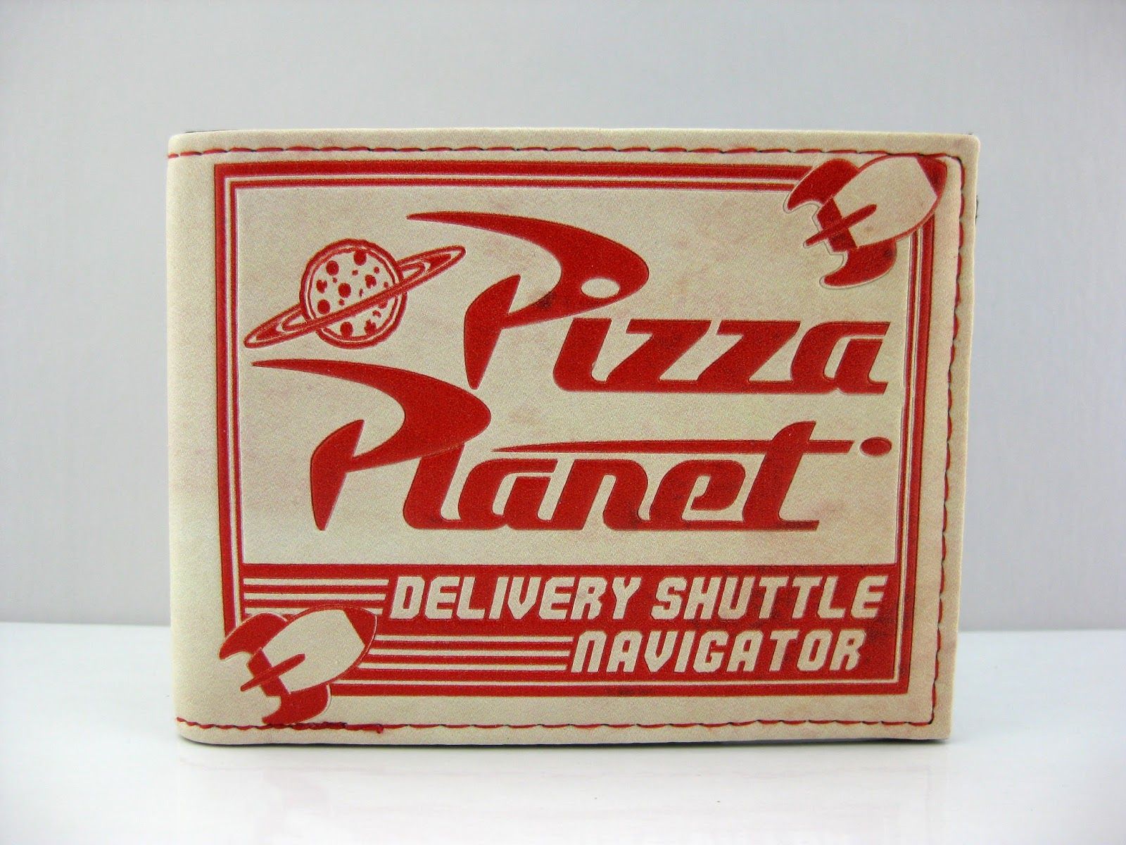 1600x1200 Dan the Pixar Fan: Toy Story: Pizza Planet Wallet