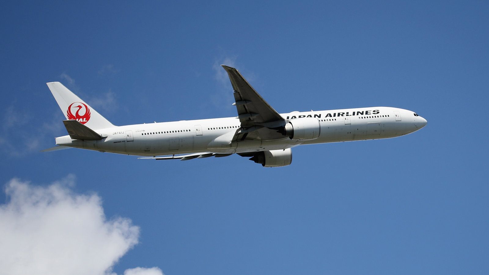 1600x900 Want to Avoid Babies on Flights? Japan Airlines Offers a Seating Map