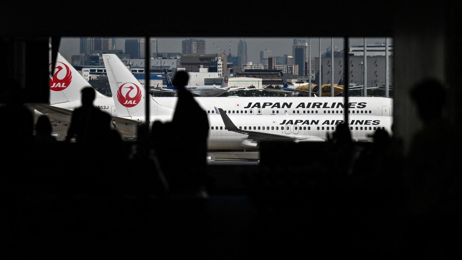 1600x900 Japan Airlines Mulls Replacing Short Haul Fleet With More Fuel Efficient Models