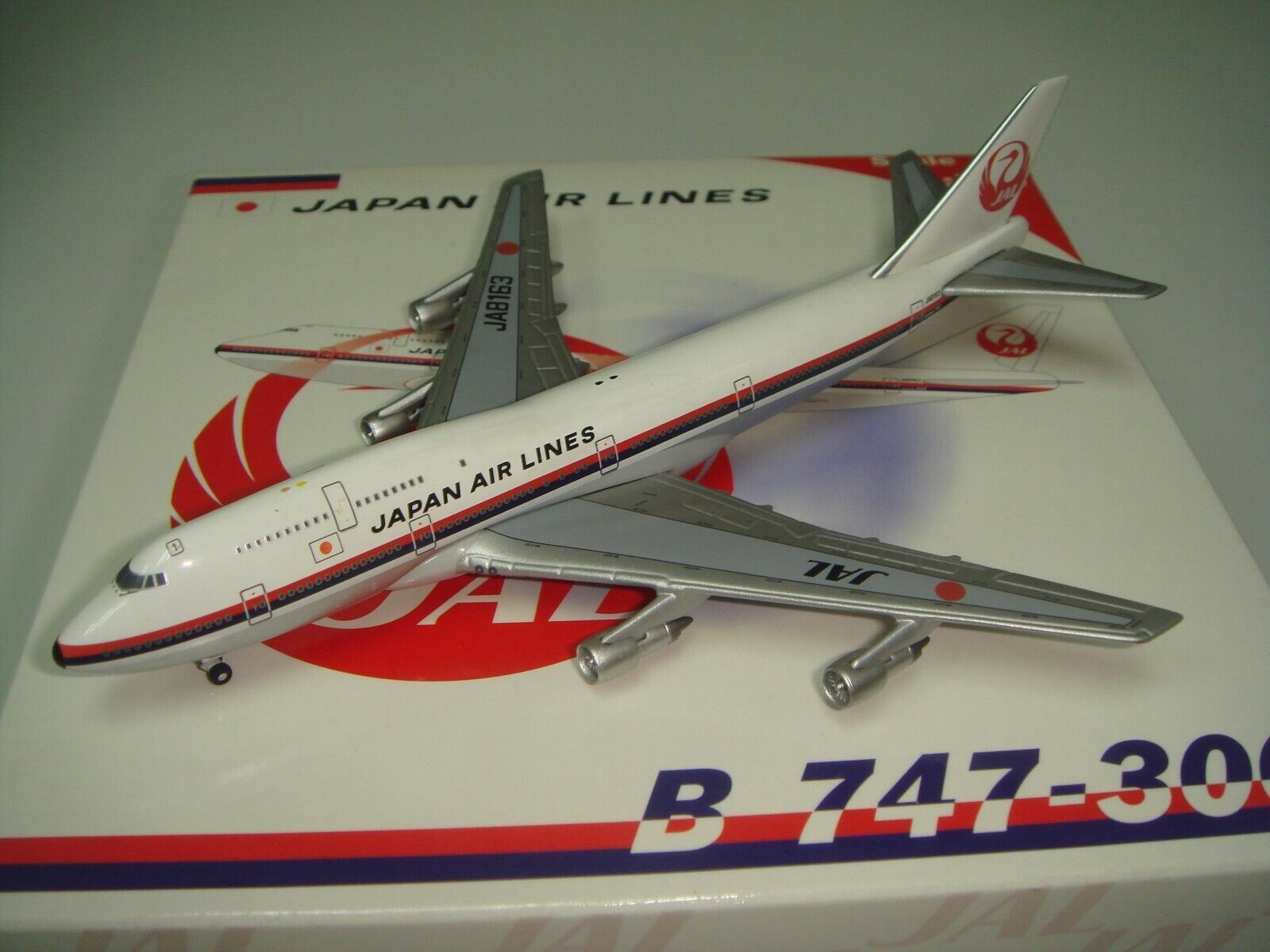1600x1200 Bigbird 500 Japan Airlines JAL B747 300 &;1970s Color&; 1:500