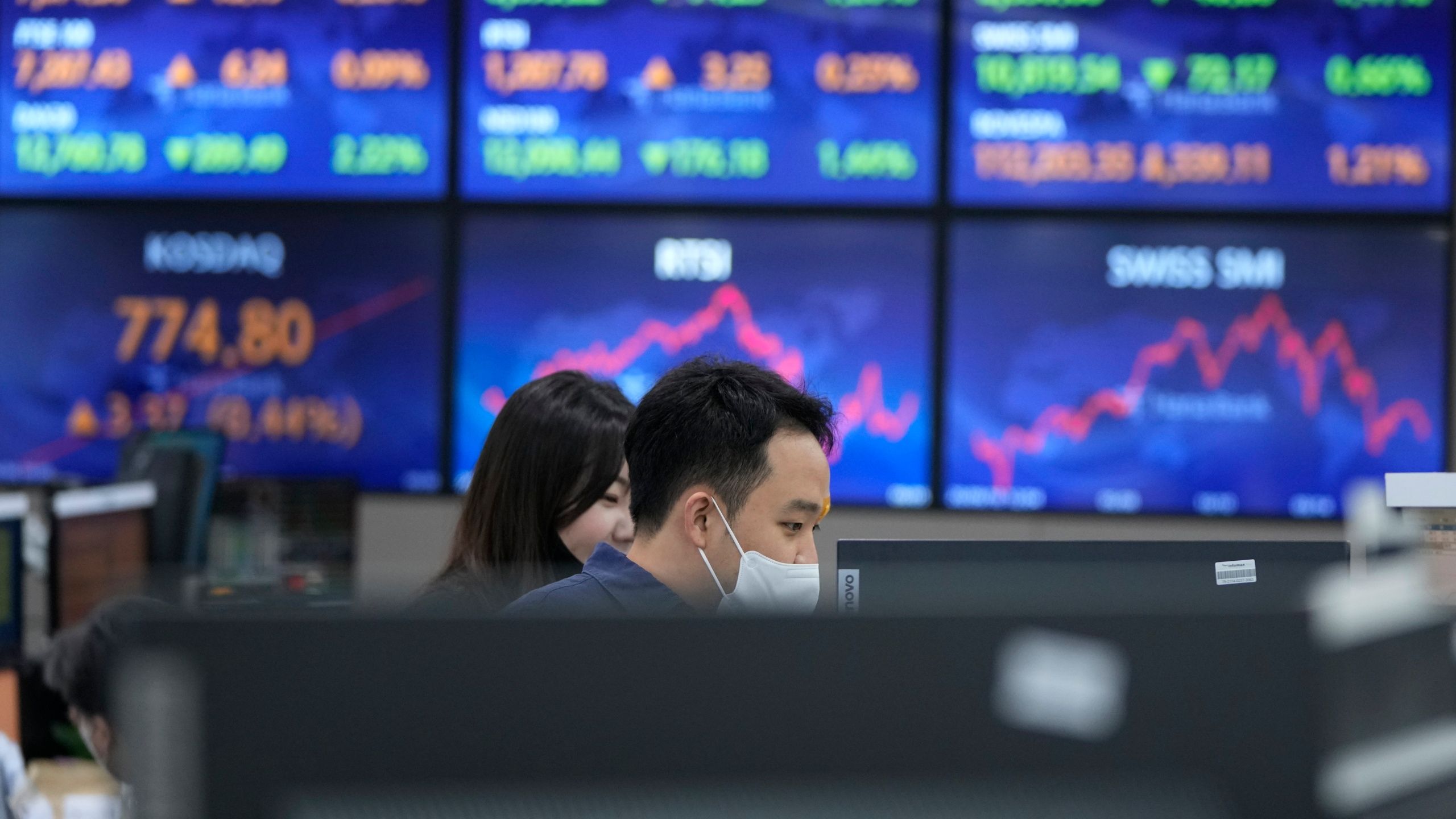 2560x1440 Asian stocks mixed after China promises to boost growth