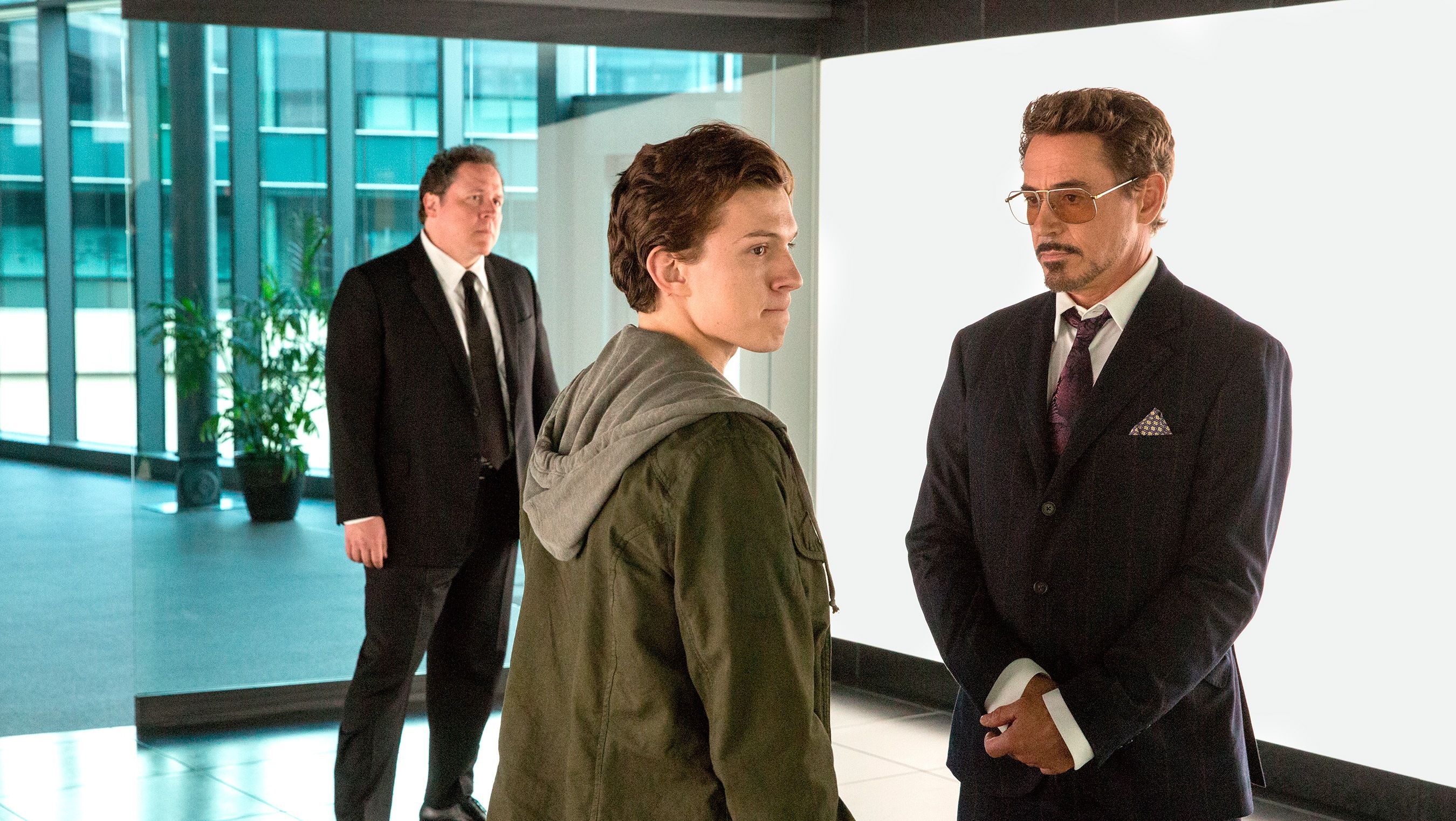 2700x1523 Peter Parker Robert Downey Jr Tom Holland Tony Stark Wallpaper:2700x1523