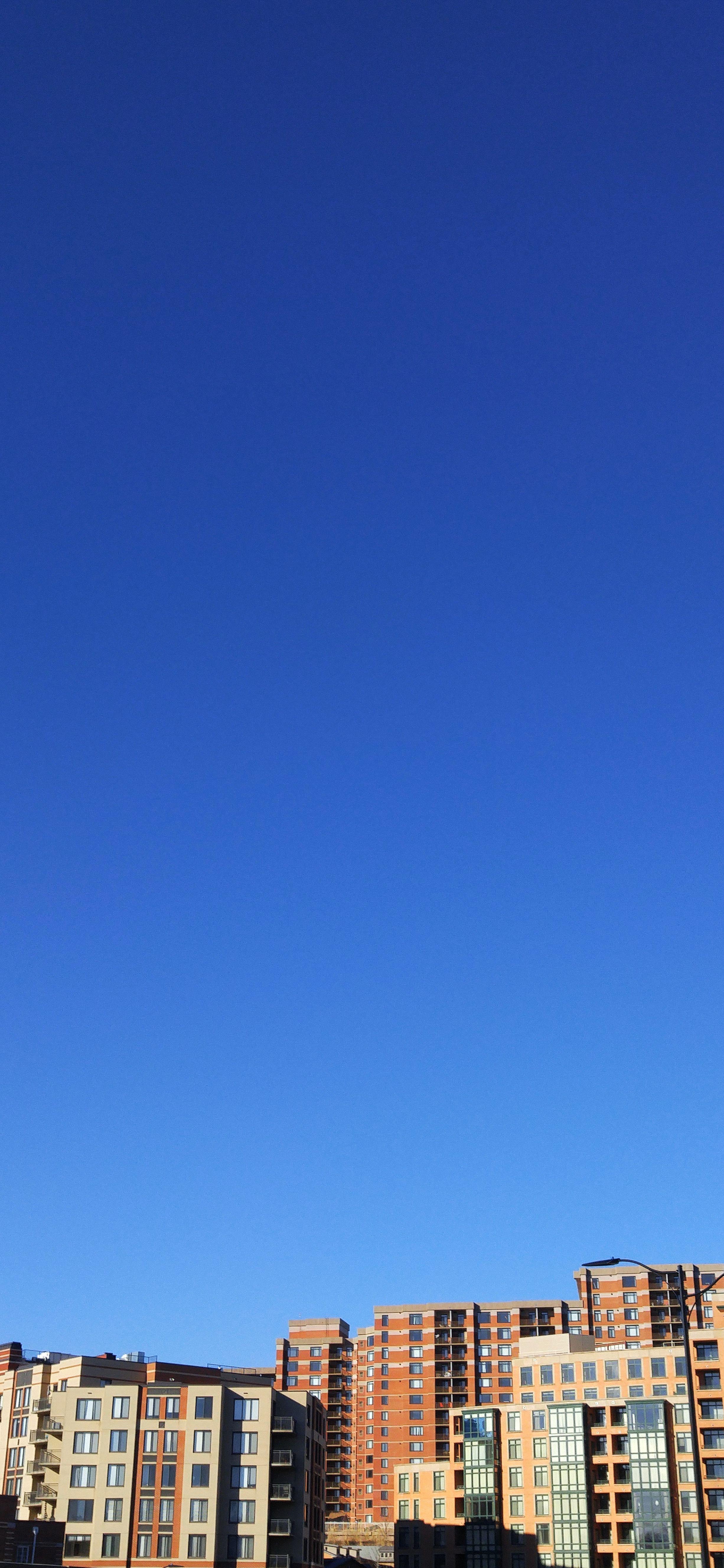 2452x5312 Wallpaper of the week: city photography