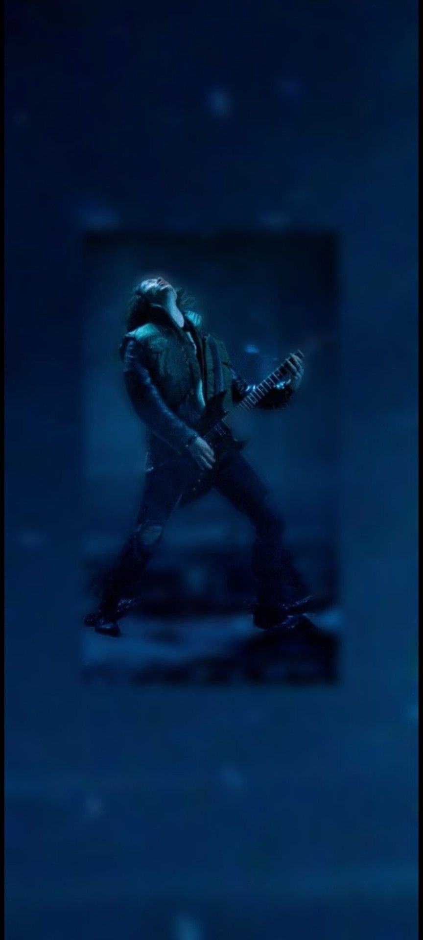 864x1920 Eddie Stranger Things Wallpaper
