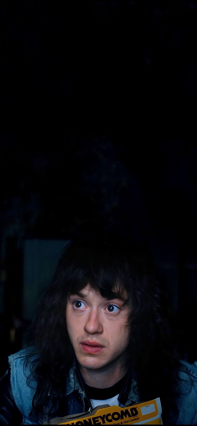 828x1792 Eddie Stranger Things Wallpaper