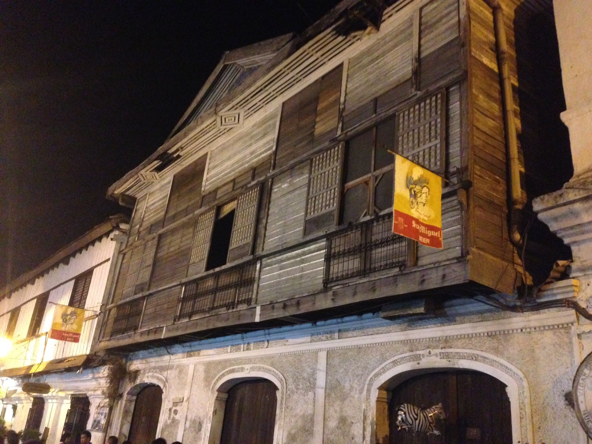2048x1536 We gone to Vigan. Flight of the Canadians