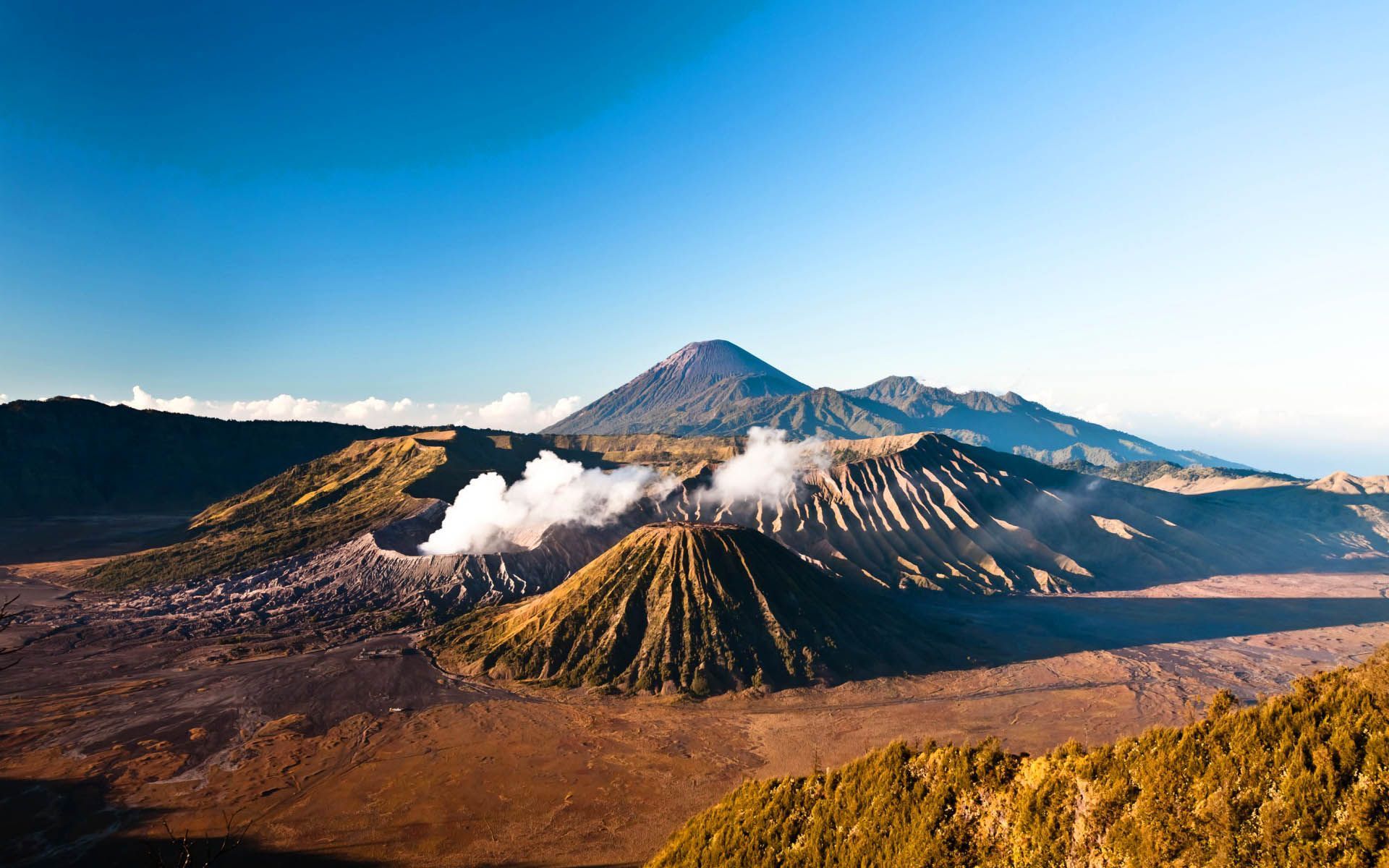 1920x1200 Semeru Wallpaper