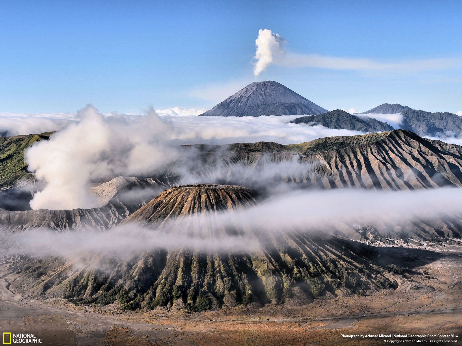 1600x1200 Mount Bromo Wallpaper