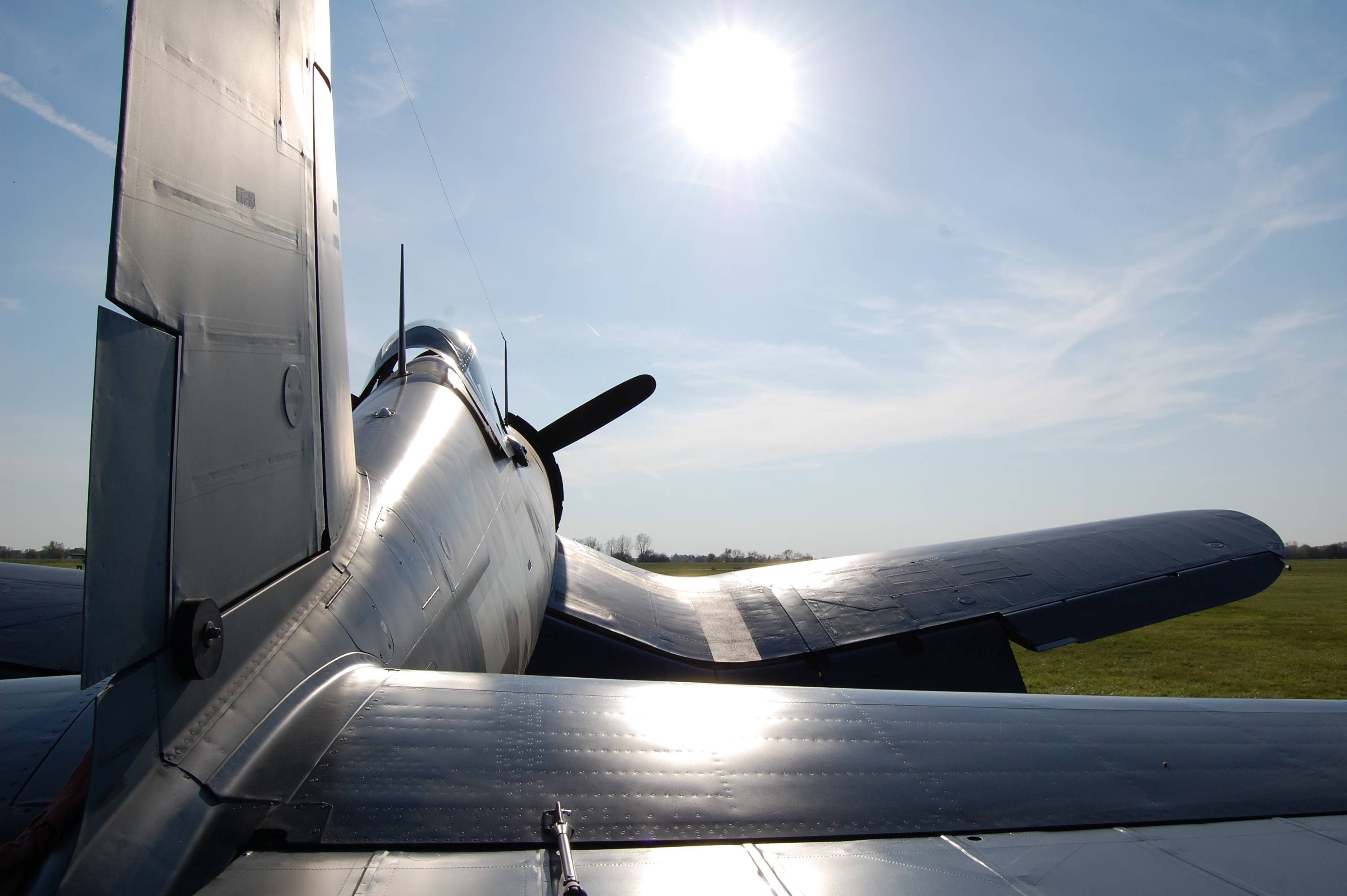 3008x2000 F4U Corsair Wallpaper