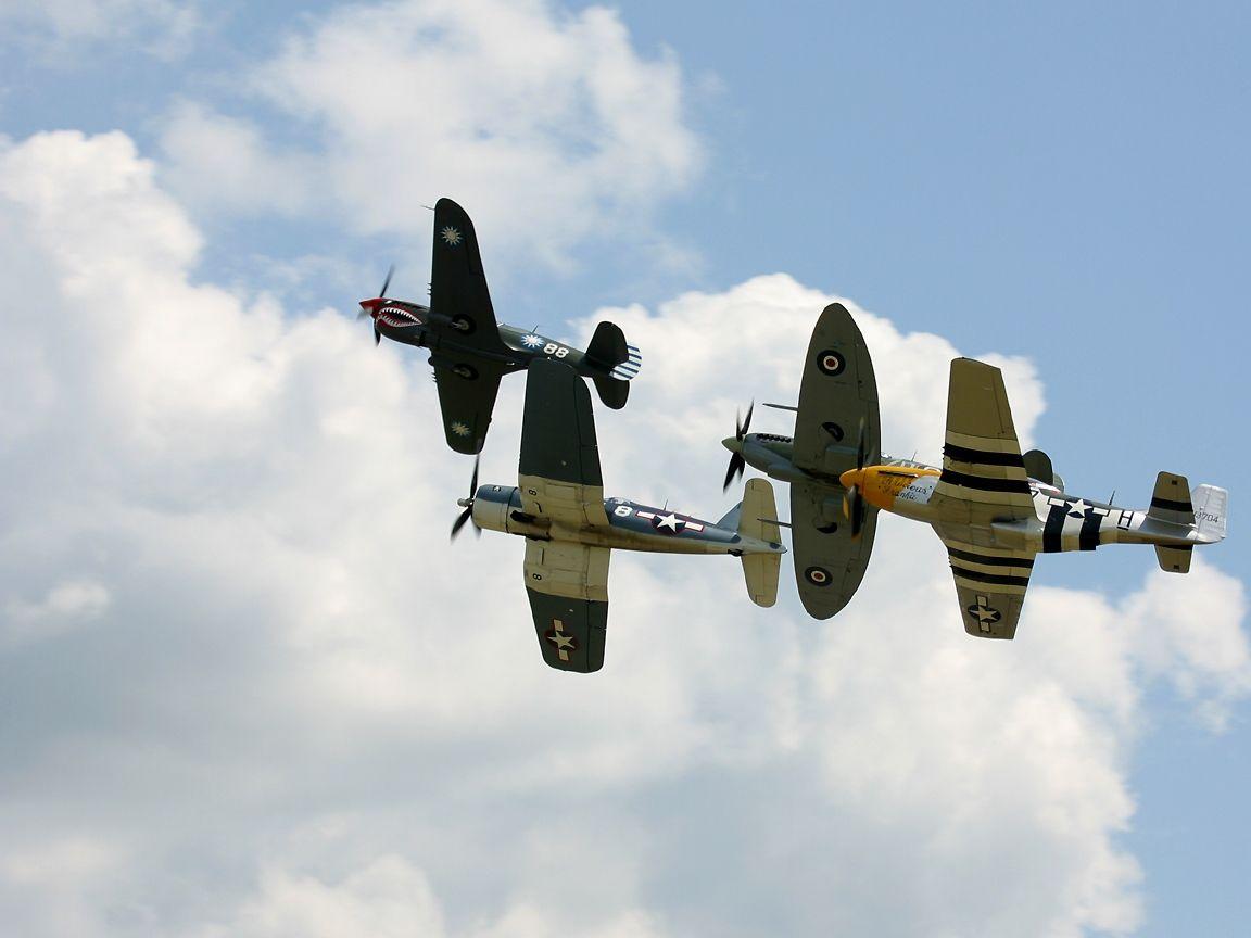 1152x864 Dissimilar Aircraft Types Wallpaper