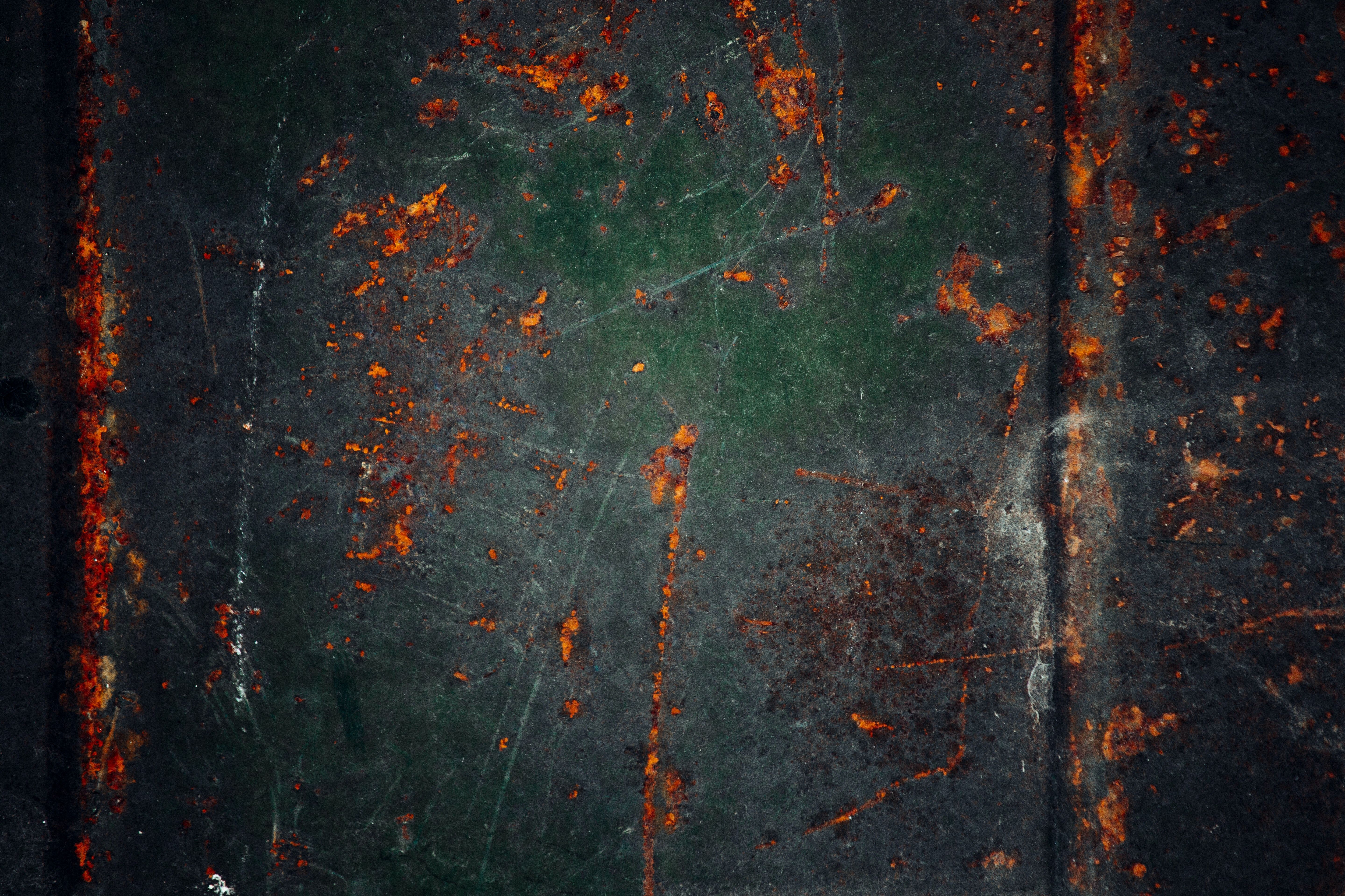 5760x3840 Rusted Metal Surface · Free